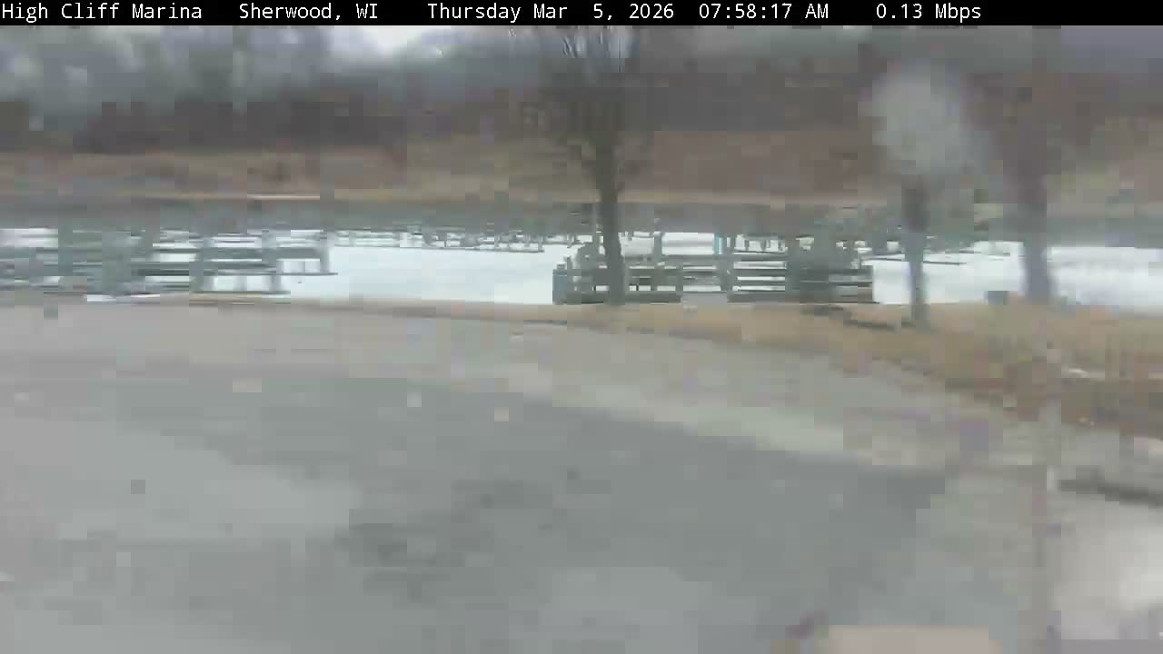 Sherwood, High Cliff Marina Live Cam - Sherwood, Calumet, Wisconsin, USA