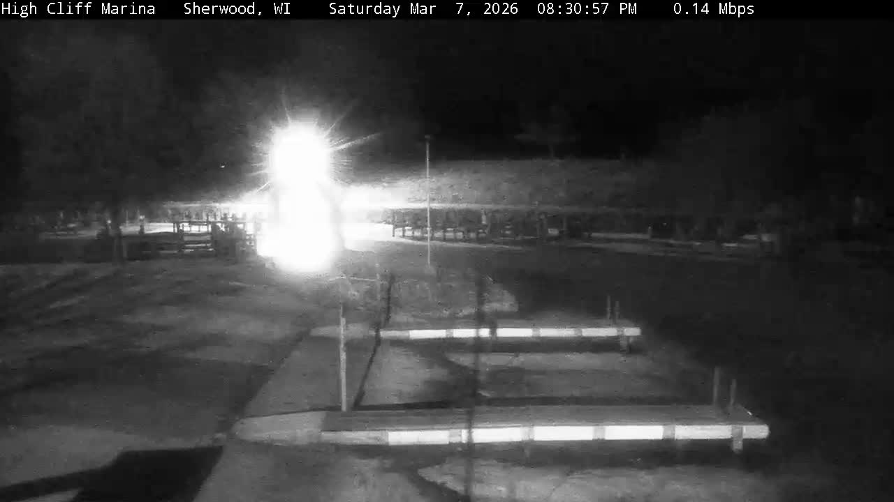 Sherwood, High Cliff Marina Live Cam - Sherwood, Calumet, Wisconsin, USA