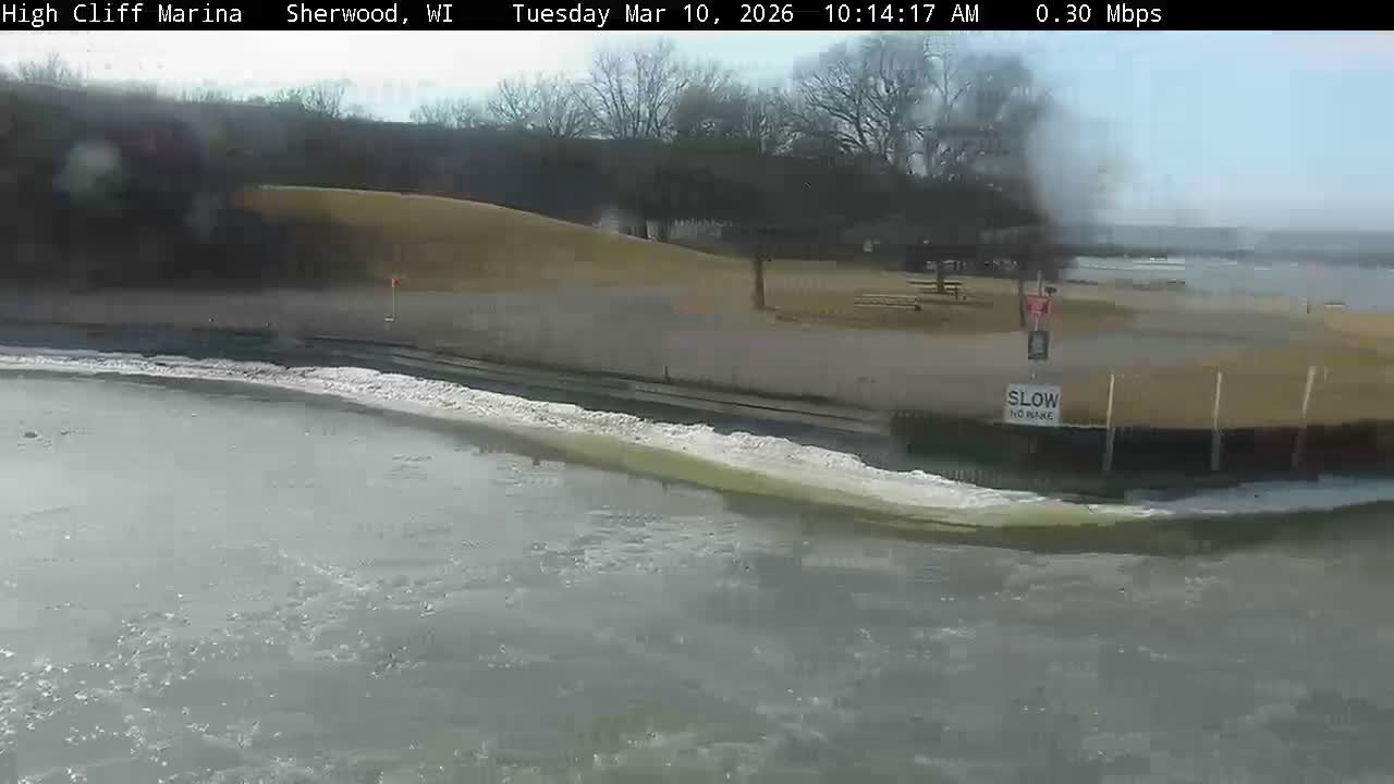 Sherwood, High Cliff Marina Live Cam - Sherwood, Calumet, Wisconsin, USA