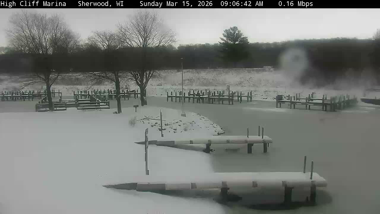 Sherwood, High Cliff Marina Live Cam - Sherwood, Calumet, Wisconsin, USA