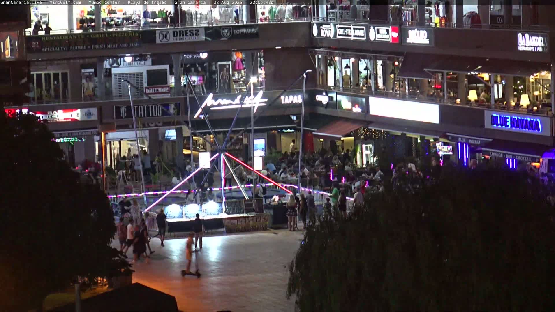 Gran Canaria, Playa del Ingles City & Yumbo Centrum Shopping Mall Live Cam - Playa del Inglés, San Bartolomé de Tirajana, Gran Canaria, Canary Islands (Canarias), Spain