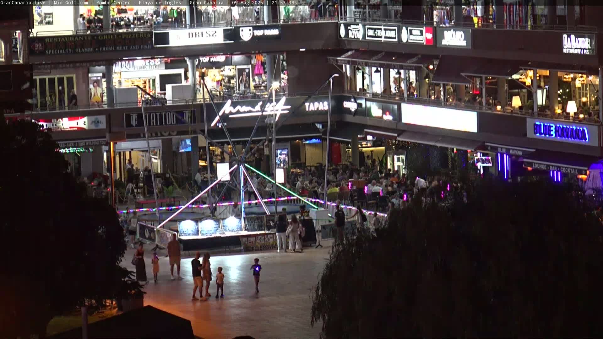 Gran Canaria, Playa del Ingles City & Yumbo Centrum Shopping Mall Live Cam - Playa del Inglés, San Bartolomé de Tirajana, Gran Canaria, Canary Islands (Canarias), Spain
