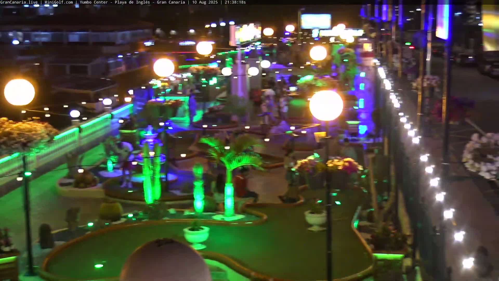 Gran Canaria, Playa del Ingles City & Yumbo Centrum Shopping Mall Live Cam - Playa del Inglés, San Bartolomé de Tirajana, Gran Canaria, Canary Islands (Canarias), Spain