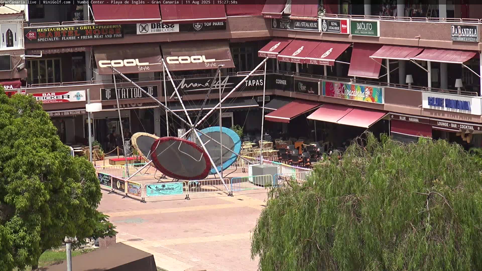 Gran Canaria, Playa del Ingles City & Yumbo Centrum Shopping Mall Live Cam - Playa del Inglés, San Bartolomé de Tirajana, Gran Canaria, Canary Islands (Canarias), Spain