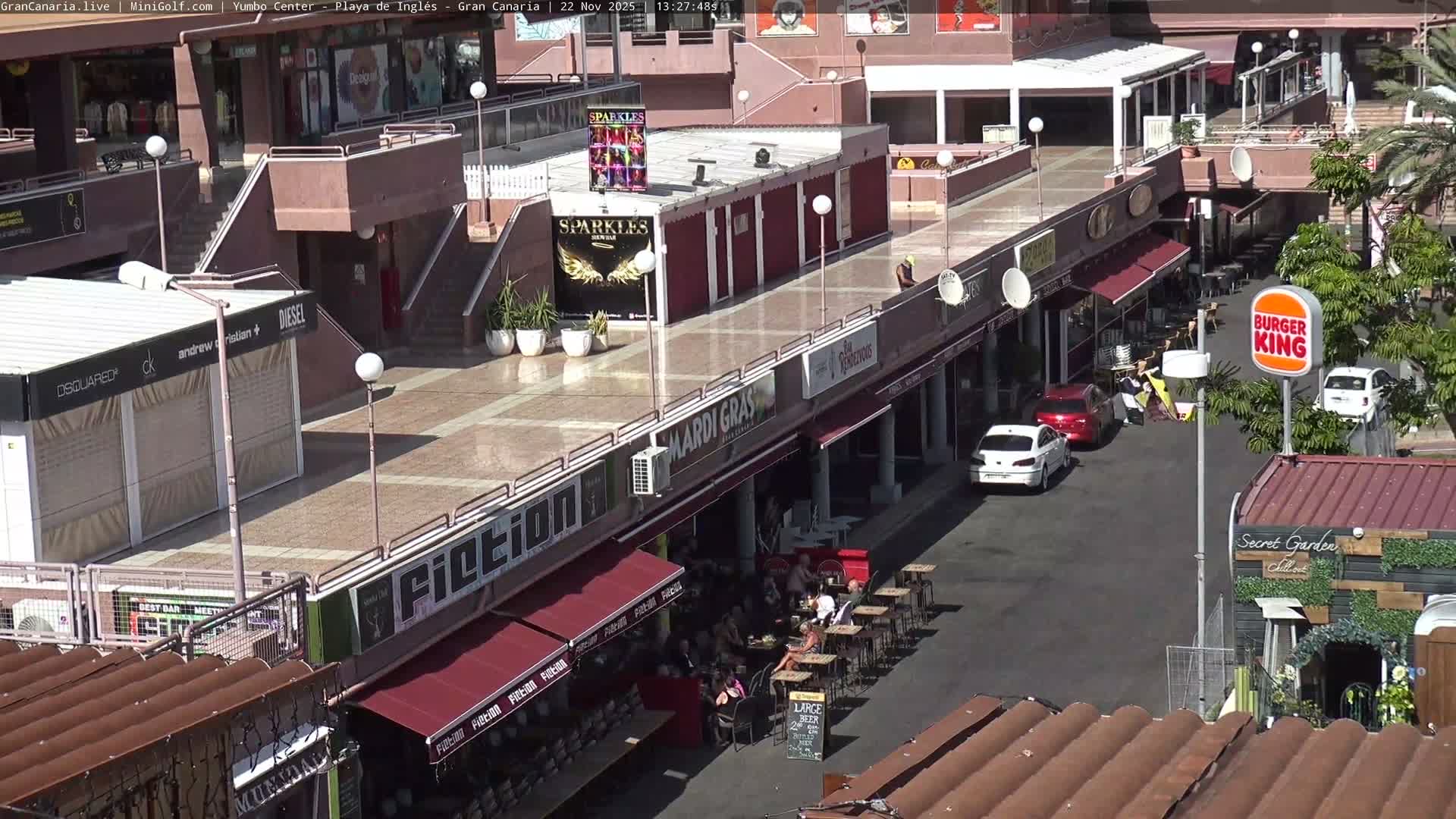 Gran Canaria, Playa del Ingles City & Yumbo Centrum Shopping Mall Live Cam - Playa del Inglés, San Bartolomé de Tirajana, Gran Canaria, Canary Islands (Canarias), Spain