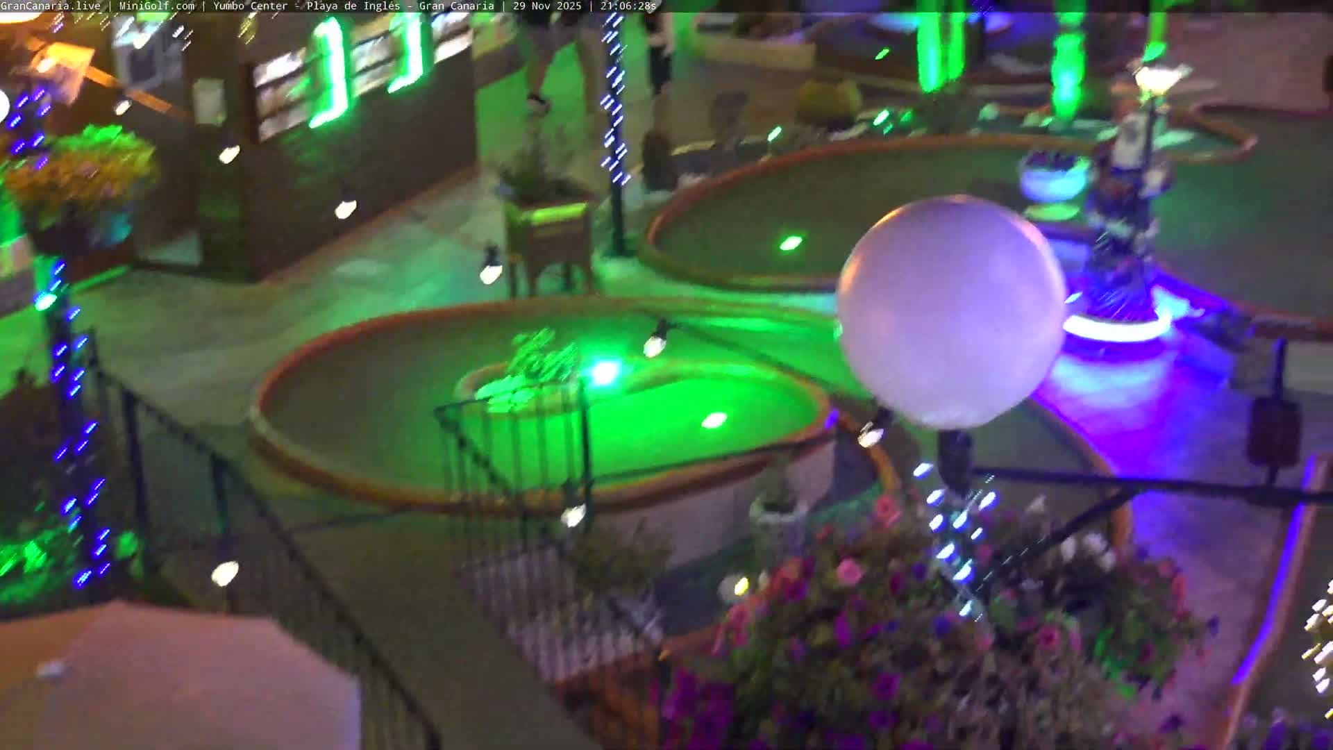 Gran Canaria, Playa del Ingles City & Yumbo Centrum Shopping Mall Live Cam - Playa del Inglés, San Bartolomé de Tirajana, Gran Canaria, Canary Islands (Canarias), Spain