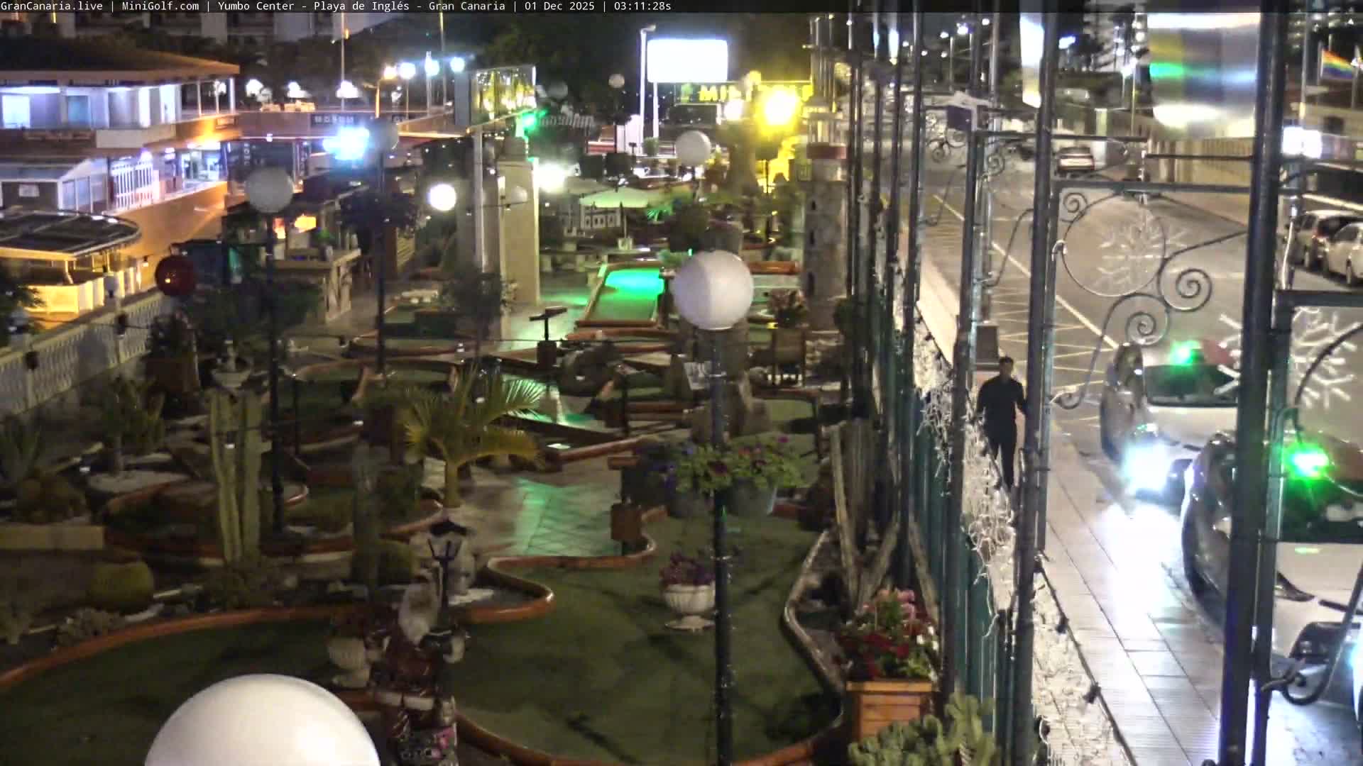 Gran Canaria, Playa del Ingles City & Yumbo Centrum Shopping Mall Live Cam - Playa del Inglés, San Bartolomé de Tirajana, Gran Canaria, Canary Islands (Canarias), Spain