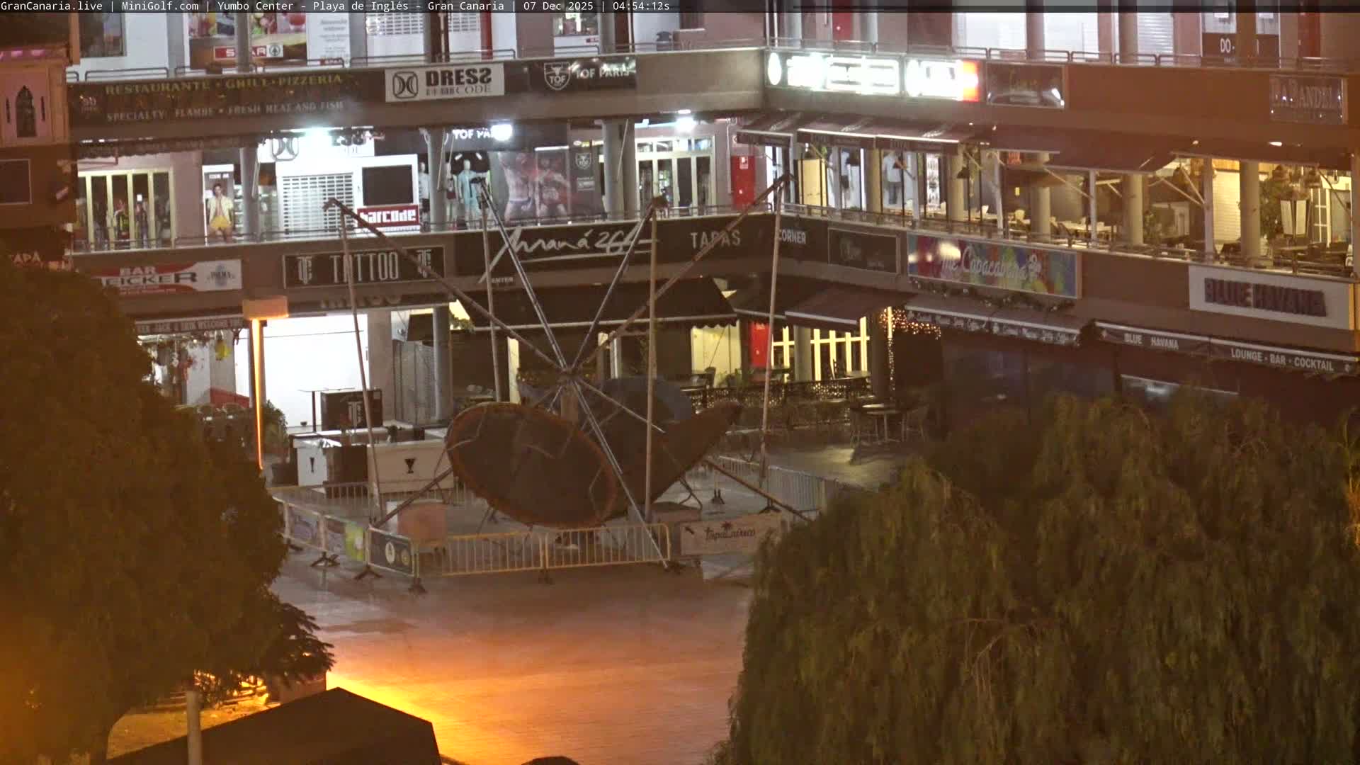 Gran Canaria, Playa del Ingles City & Yumbo Centrum Shopping Mall Live Cam - Playa del Inglés, San Bartolomé de Tirajana, Gran Canaria, Canary Islands (Canarias), Spain
