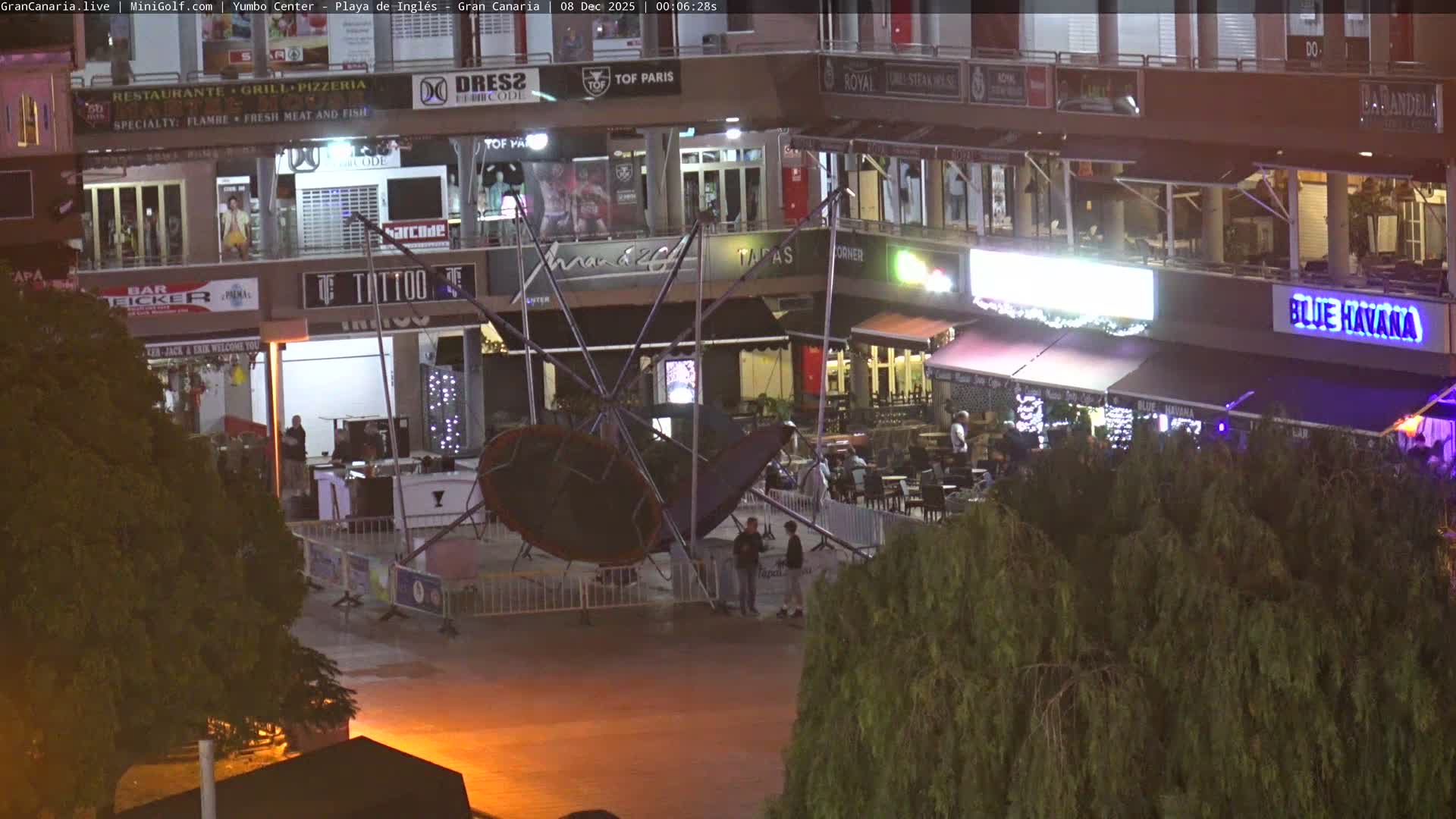 Gran Canaria, Playa del Ingles City & Yumbo Centrum Shopping Mall Live Cam - Playa del Inglés, San Bartolomé de Tirajana, Gran Canaria, Canary Islands (Canarias), Spain