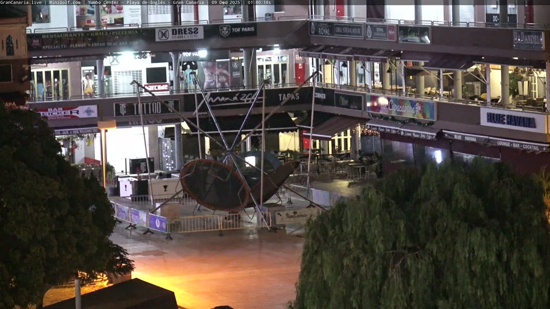 Gran Canaria, Playa del Ingles City & Yumbo Centrum Shopping Mall Live Cam - Playa del Inglés, San Bartolomé de Tirajana, Gran Canaria, Canary Islands (Canarias), Spain