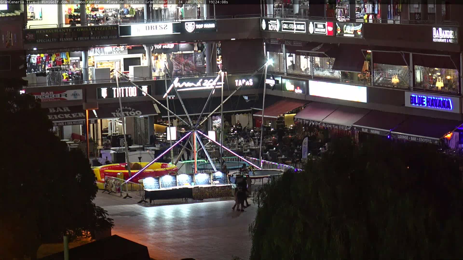 Gran Canaria, Playa del Ingles City & Yumbo Centrum Shopping Mall Live Cam - Playa del Inglés, San Bartolomé de Tirajana, Gran Canaria, Canary Islands (Canarias), Spain