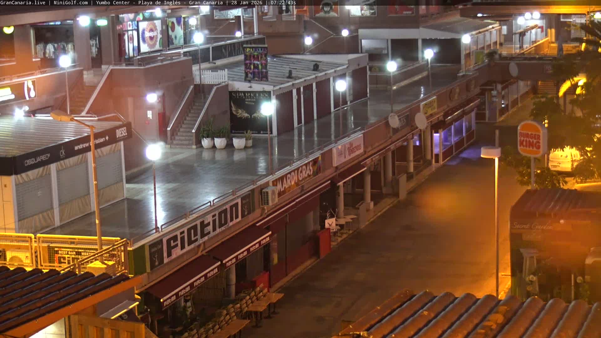 Gran Canaria, Playa del Ingles City & Yumbo Centrum Shopping Mall Live Cam - Playa del Inglés, San Bartolomé de Tirajana, Gran Canaria, Canary Islands (Canarias), Spain