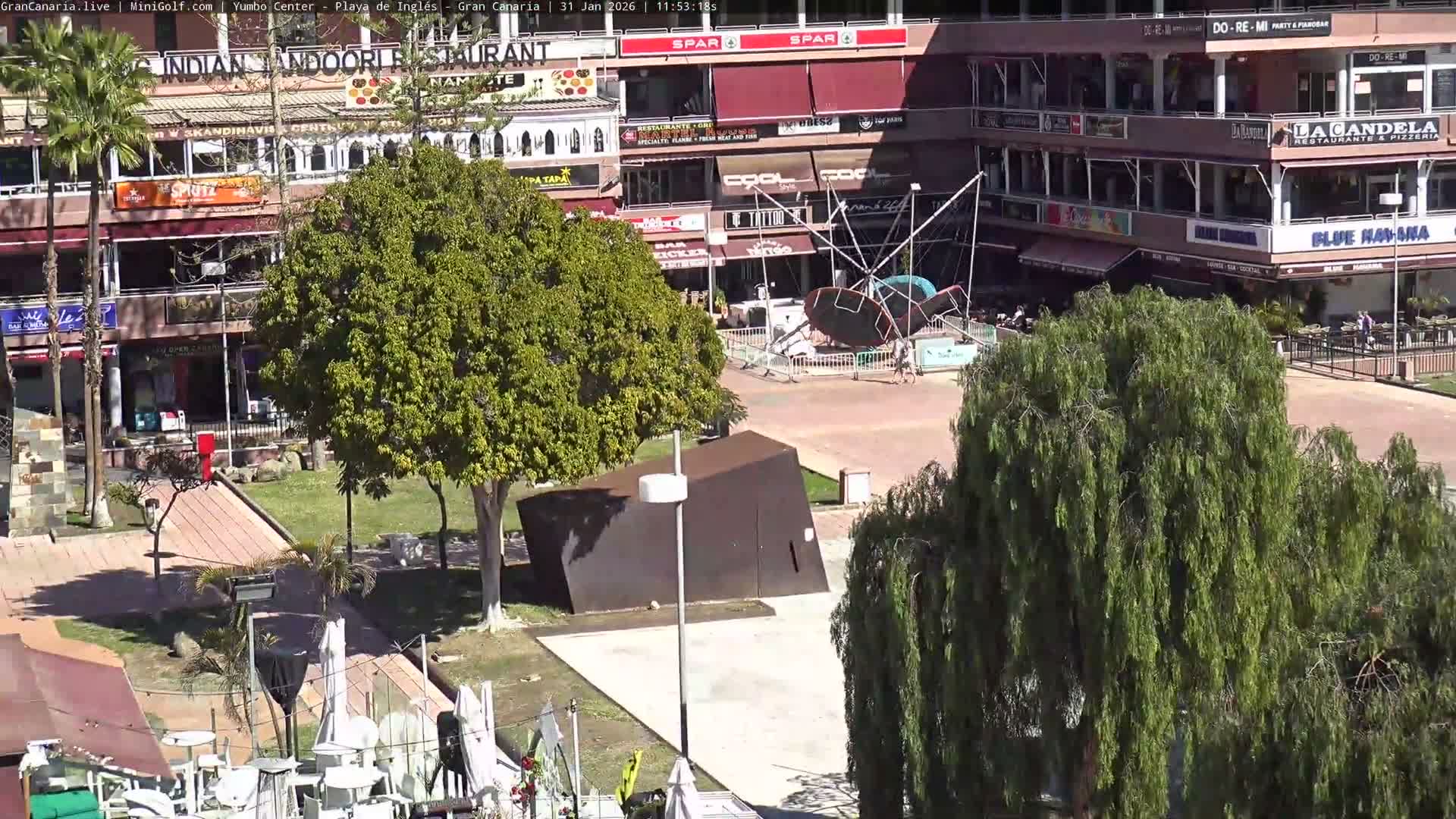 Gran Canaria, Playa del Ingles City & Yumbo Centrum Shopping Mall Live Cam - Playa del Inglés, San Bartolomé de Tirajana, Gran Canaria, Canary Islands (Canarias), Spain