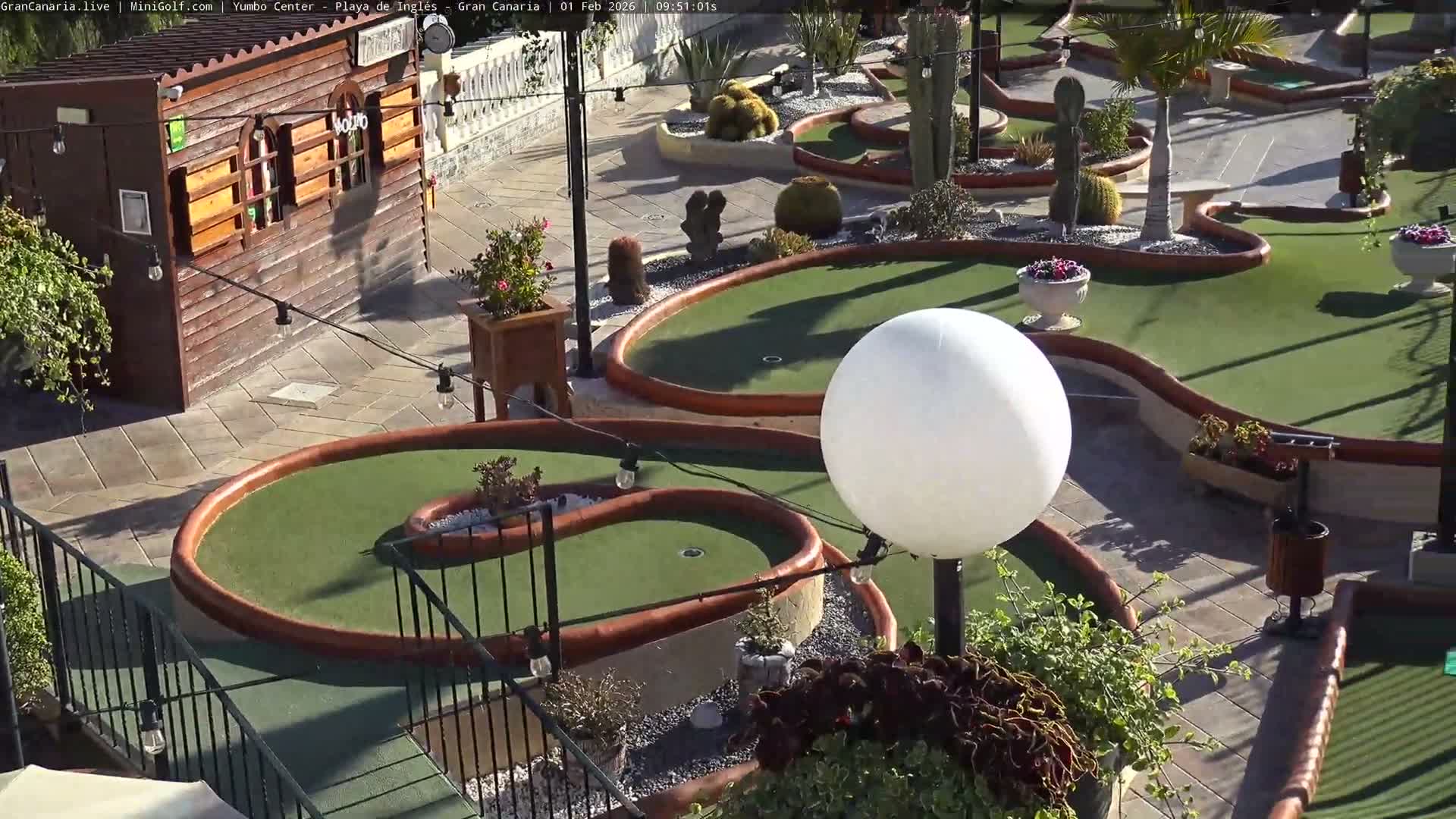 Gran Canaria, Playa del Ingles City & Yumbo Centrum Shopping Mall Live Cam - Playa del Inglés, San Bartolomé de Tirajana, Gran Canaria, Canary Islands (Canarias), Spain
