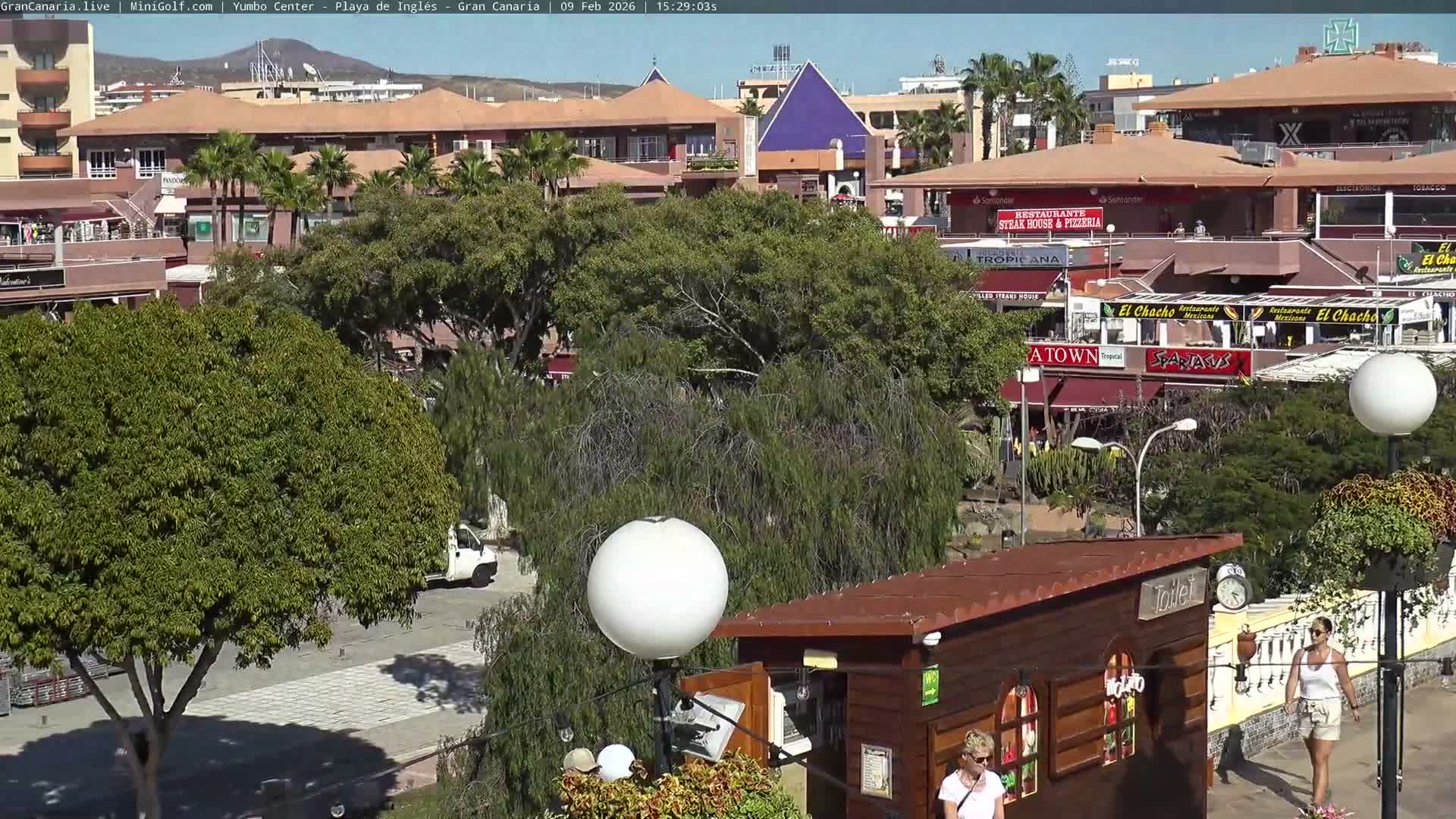 Gran Canaria, Playa del Ingles City & Yumbo Centrum Shopping Mall Live Cam - Playa del Inglés, San Bartolomé de Tirajana, Gran Canaria, Canary Islands (Canarias), Spain