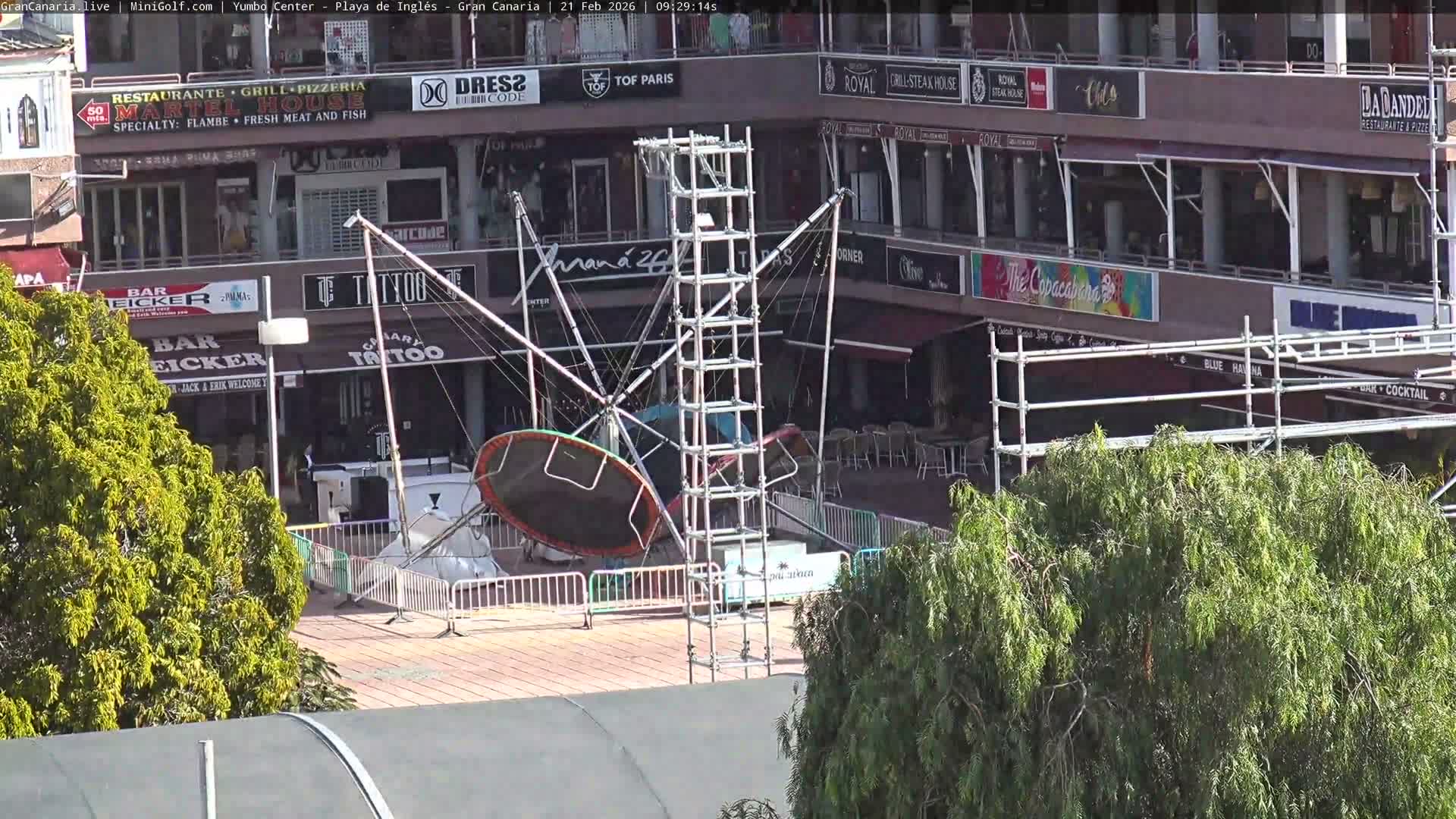 Gran Canaria, Playa del Ingles City & Yumbo Centrum Shopping Mall Live Cam - Playa del Inglés, San Bartolomé de Tirajana, Gran Canaria, Canary Islands (Canarias), Spain