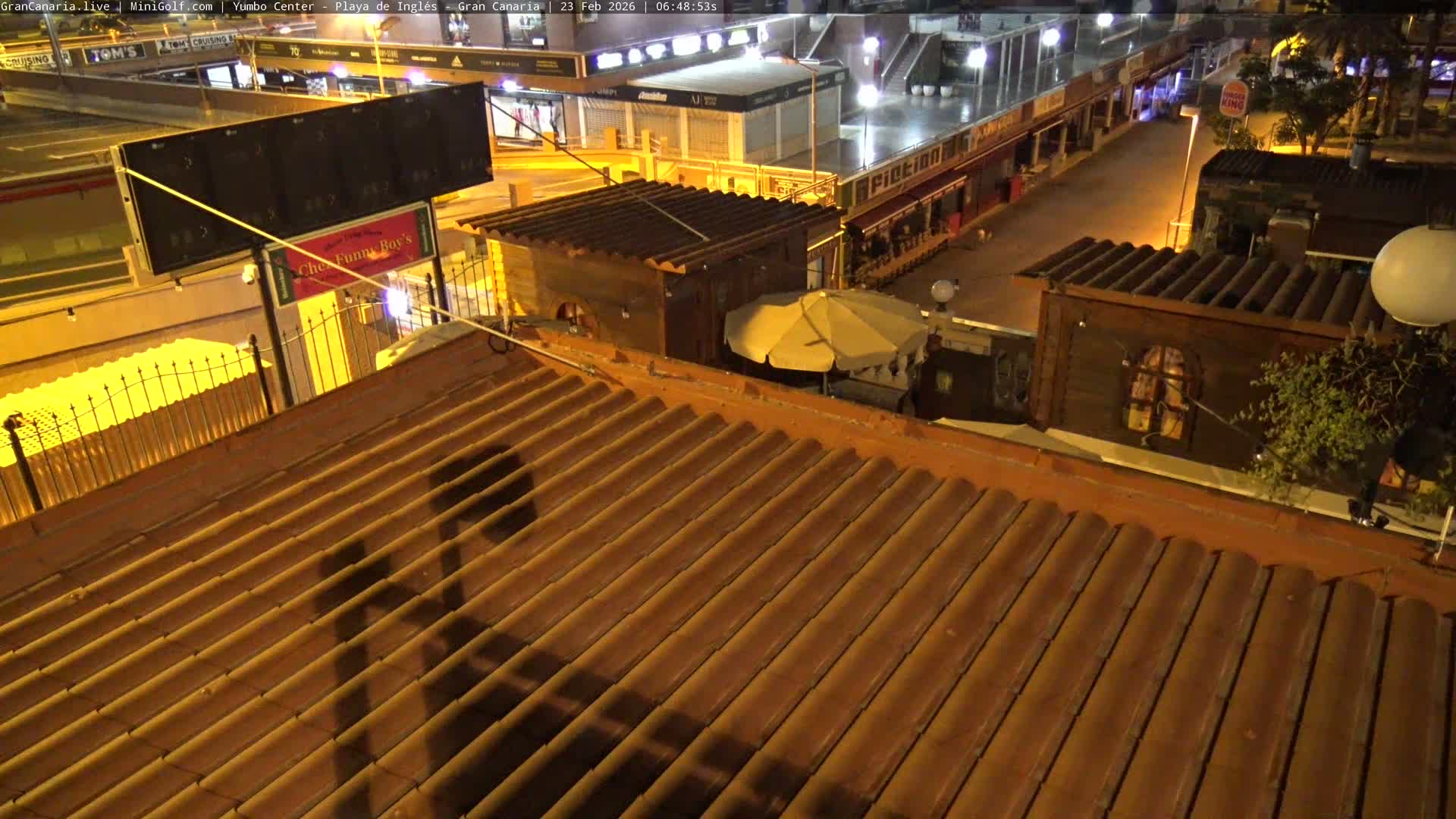 Gran Canaria, Playa del Ingles City & Yumbo Centrum Shopping Mall Live Cam - Playa del Inglés, San Bartolomé de Tirajana, Gran Canaria, Canary Islands (Canarias), Spain
