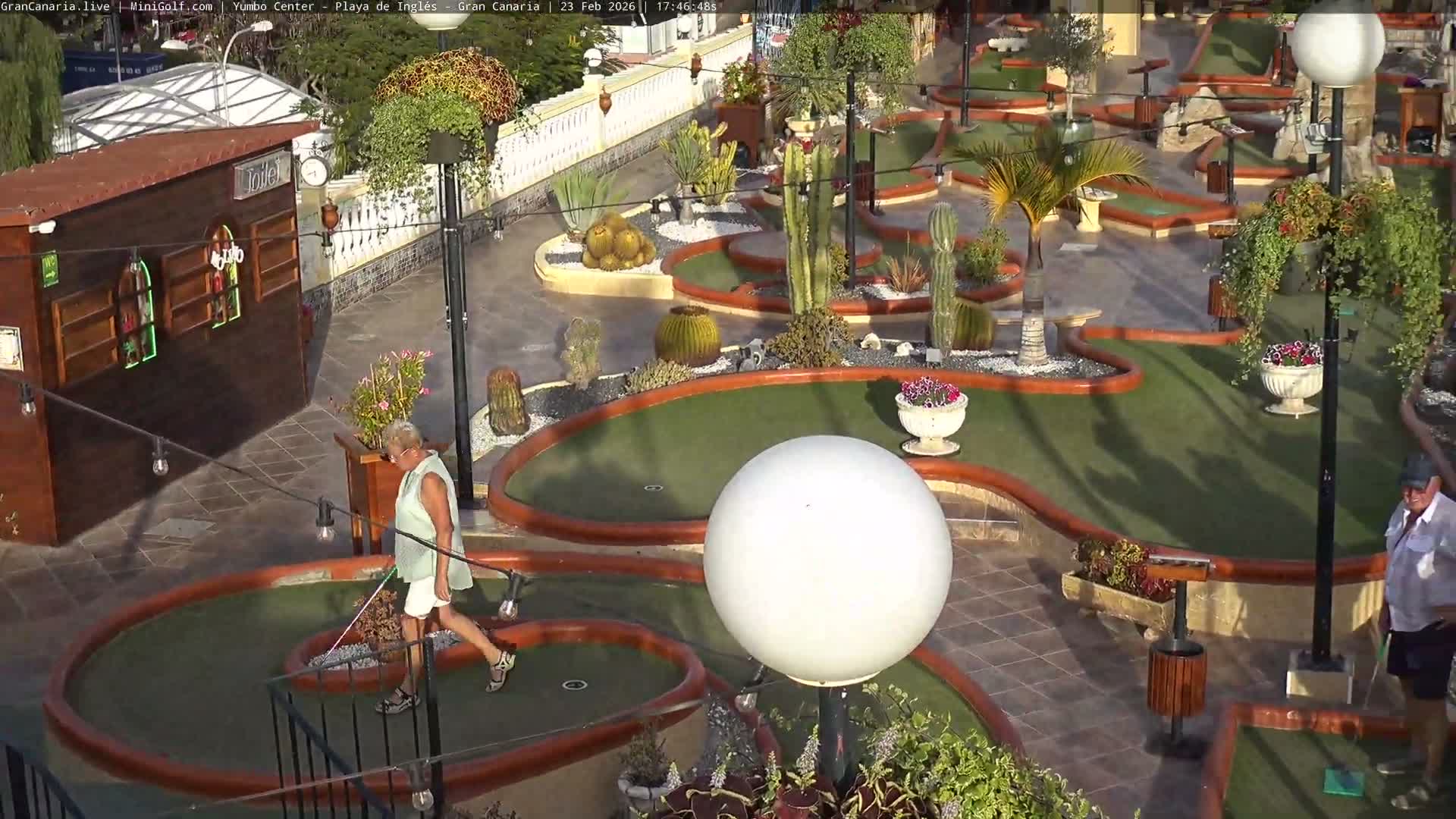 Gran Canaria, Playa del Ingles City & Yumbo Centrum Shopping Mall Live Cam - Playa del Inglés, San Bartolomé de Tirajana, Gran Canaria, Canary Islands (Canarias), Spain