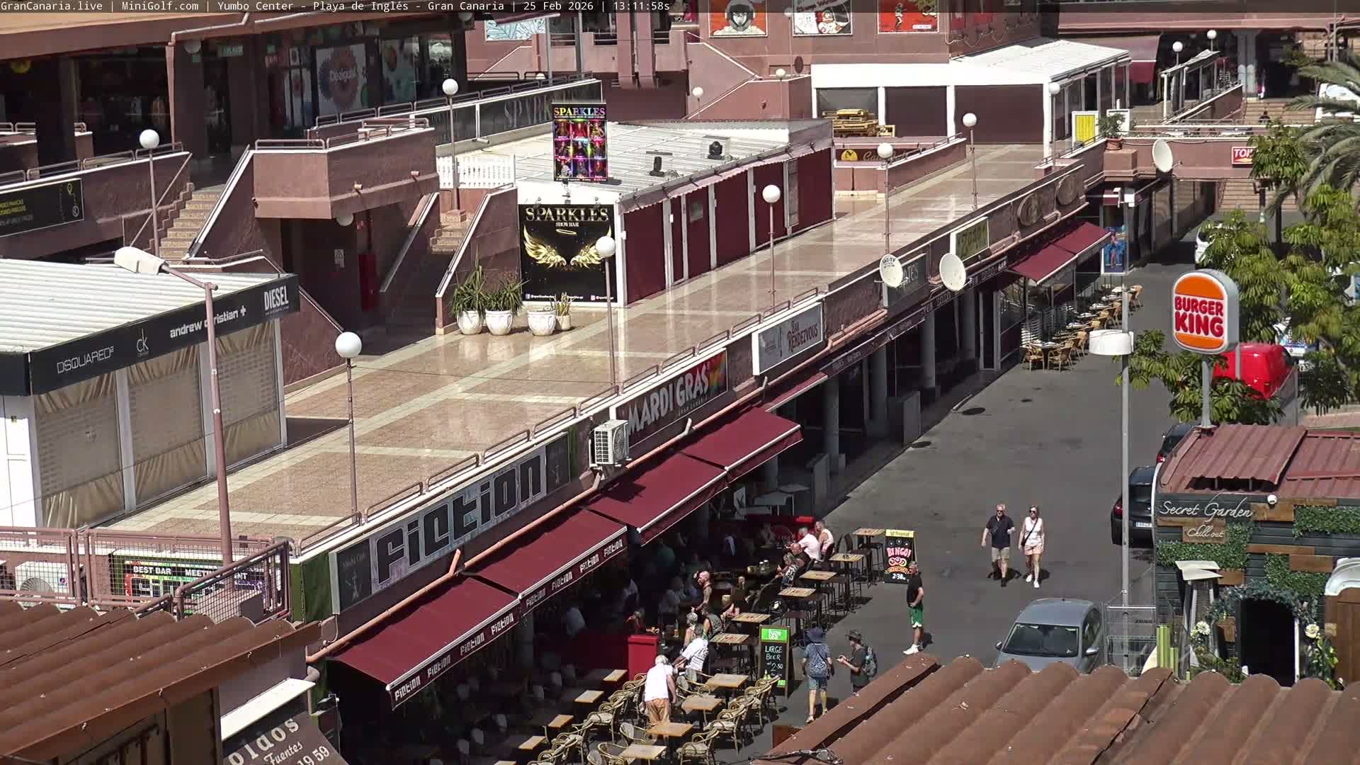Gran Canaria, Playa del Ingles City & Yumbo Centrum Shopping Mall Live Cam - Playa del Inglés, San Bartolomé de Tirajana, Gran Canaria, Canary Islands (Canarias), Spain