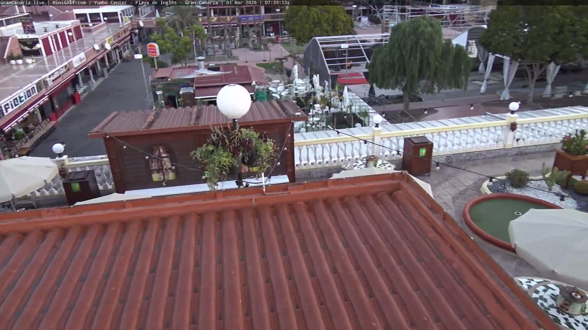 Gran Canaria, Playa del Ingles City & Yumbo Centrum Shopping Mall Live Cam - Playa del Inglés, San Bartolomé de Tirajana, Gran Canaria, Canary Islands (Canarias), Spain