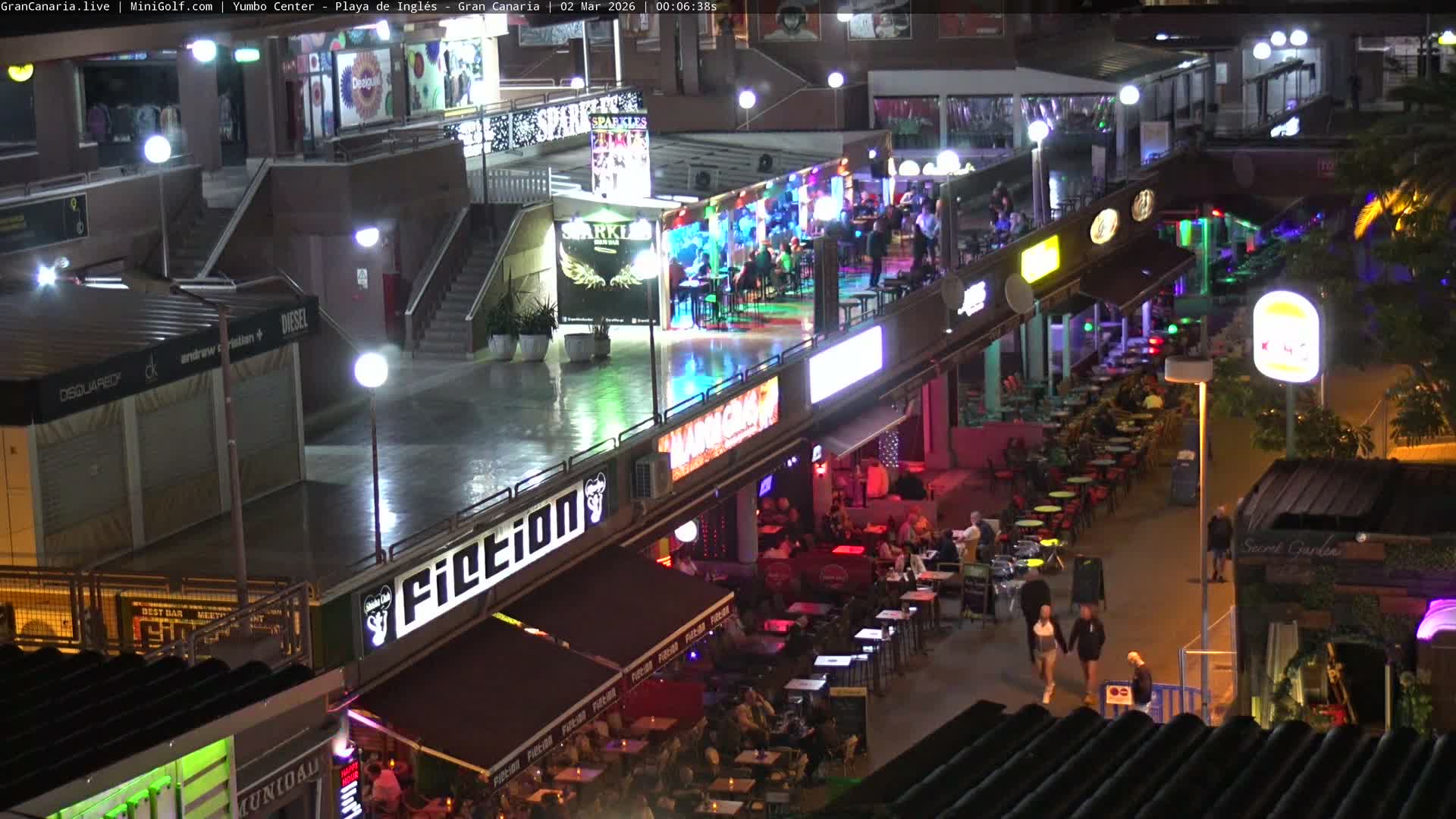 Gran Canaria, Playa del Ingles City & Yumbo Centrum Shopping Mall Live Cam - Playa del Inglés, San Bartolomé de Tirajana, Gran Canaria, Canary Islands (Canarias), Spain