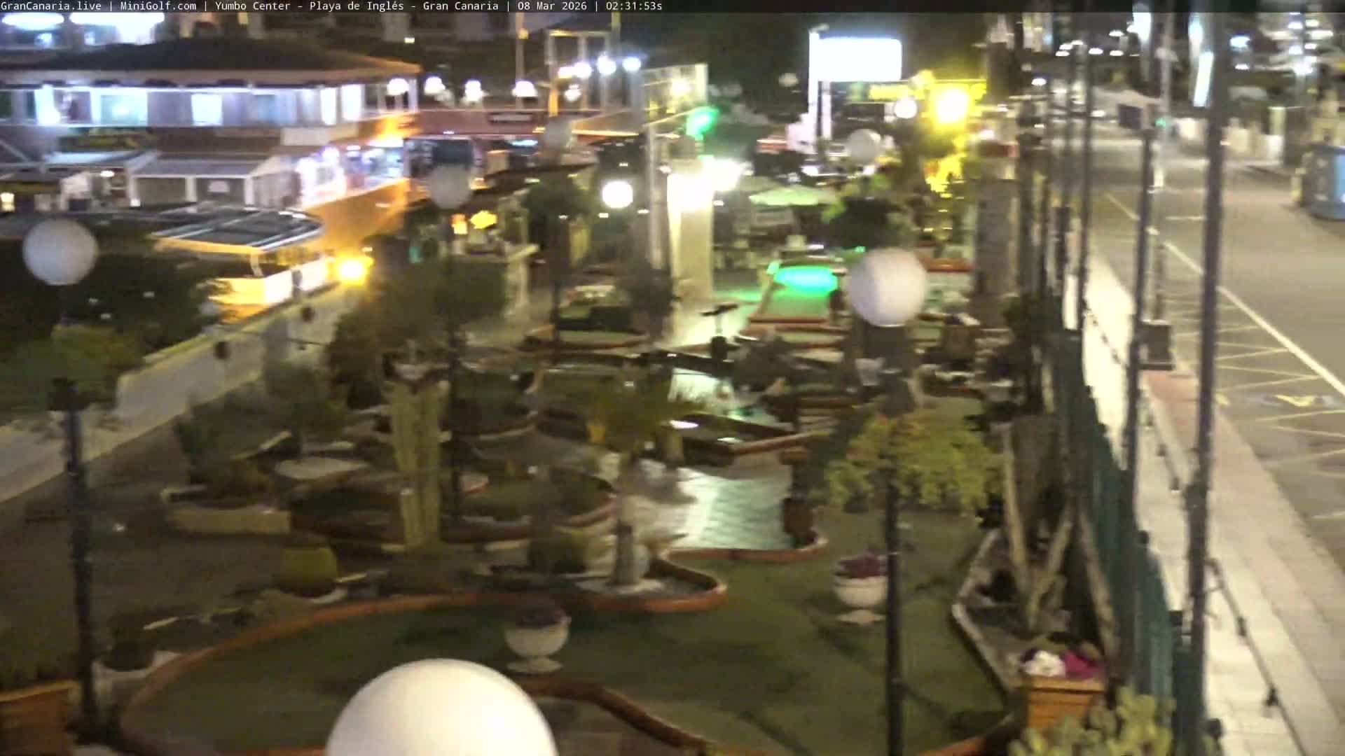 Gran Canaria, Playa del Ingles City & Yumbo Centrum Shopping Mall Live Cam - Playa del Inglés, San Bartolomé de Tirajana, Gran Canaria, Canary Islands (Canarias), Spain
