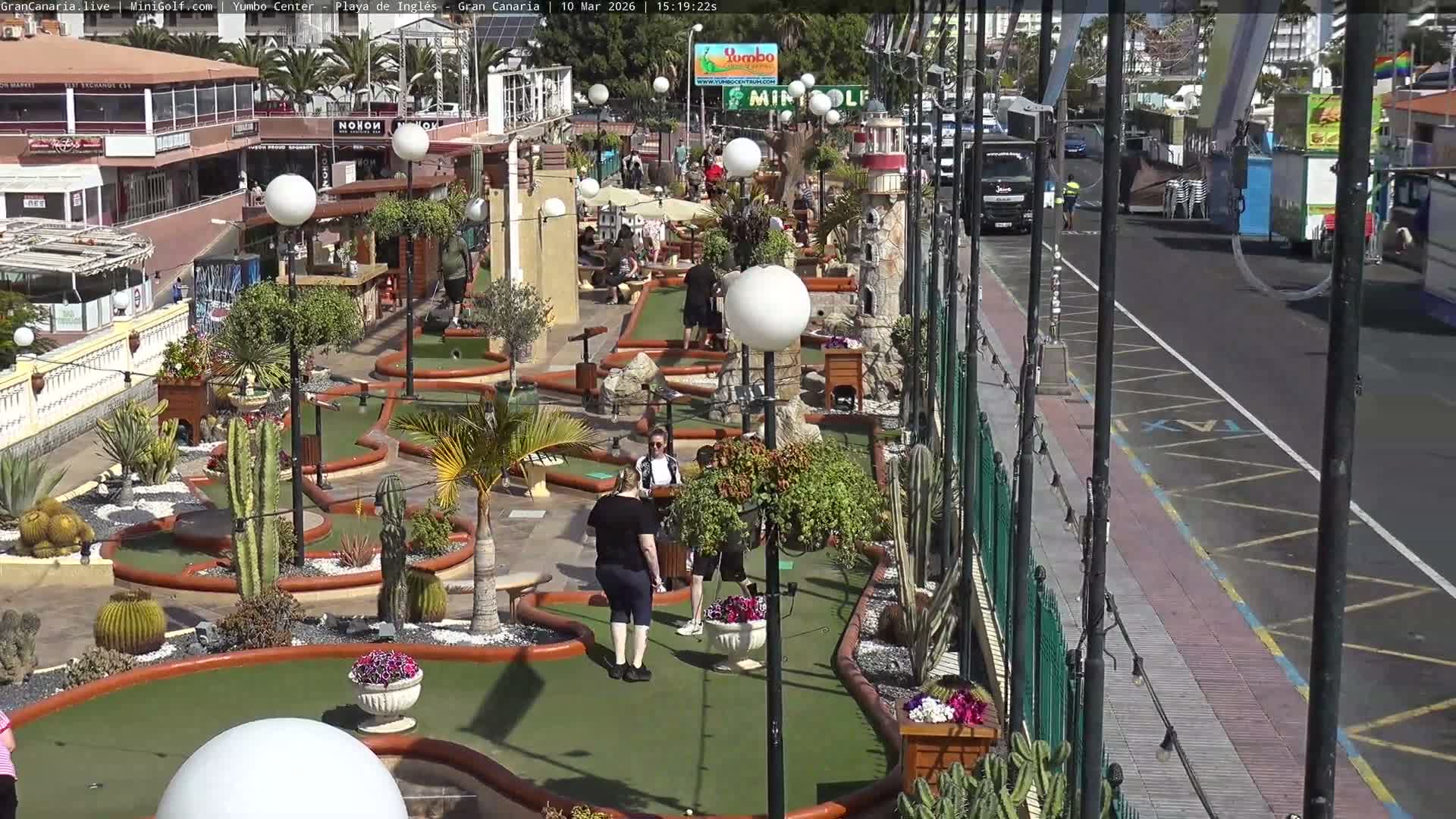 Gran Canaria, Playa del Ingles City & Yumbo Centrum Shopping Mall Live Cam - Playa del Inglés, San Bartolomé de Tirajana, Gran Canaria, Canary Islands (Canarias), Spain