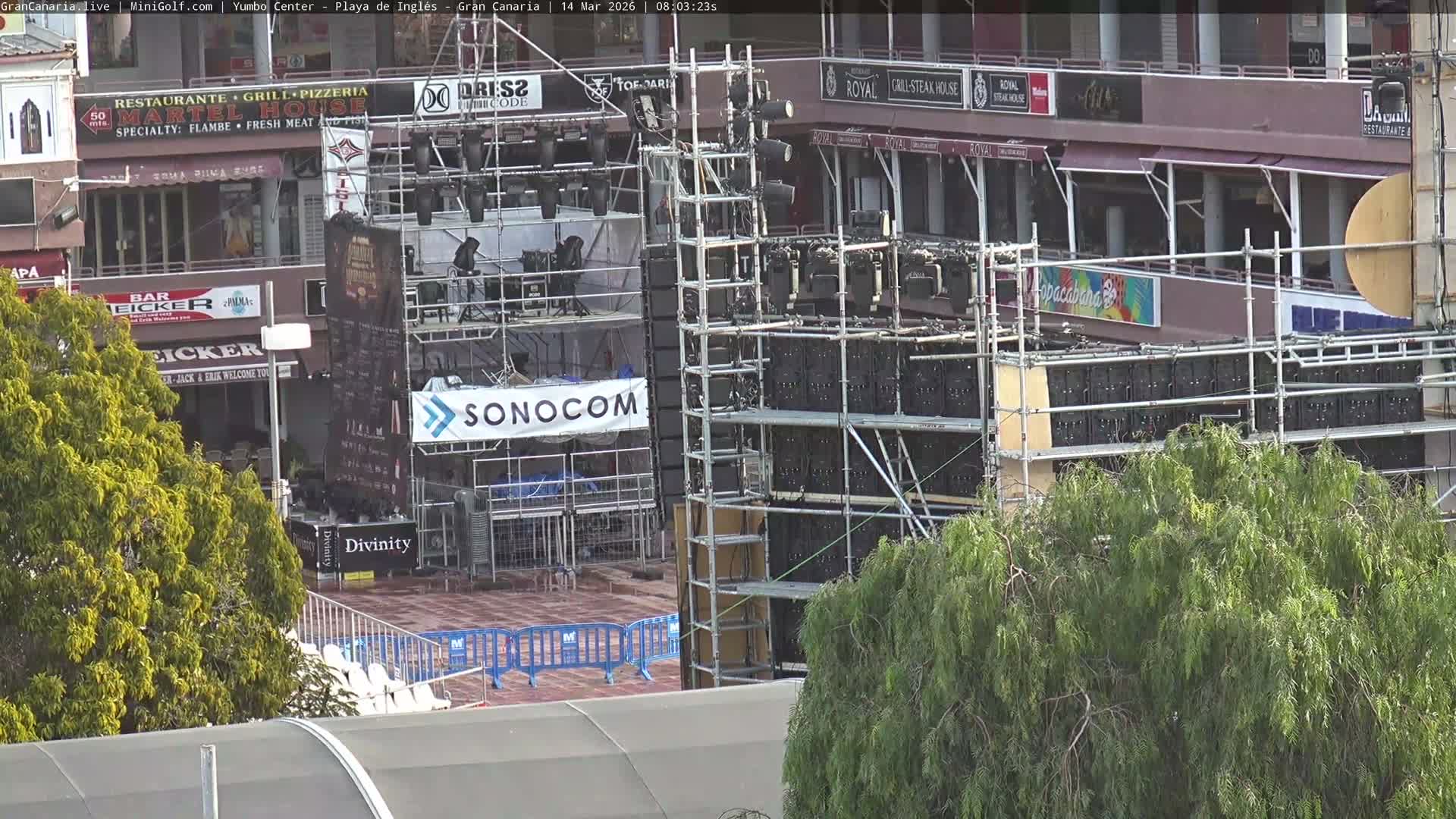 Gran Canaria, Playa del Ingles City & Yumbo Centrum Shopping Mall Live Cam - Playa del Inglés, San Bartolomé de Tirajana, Gran Canaria, Canary Islands (Canarias), Spain