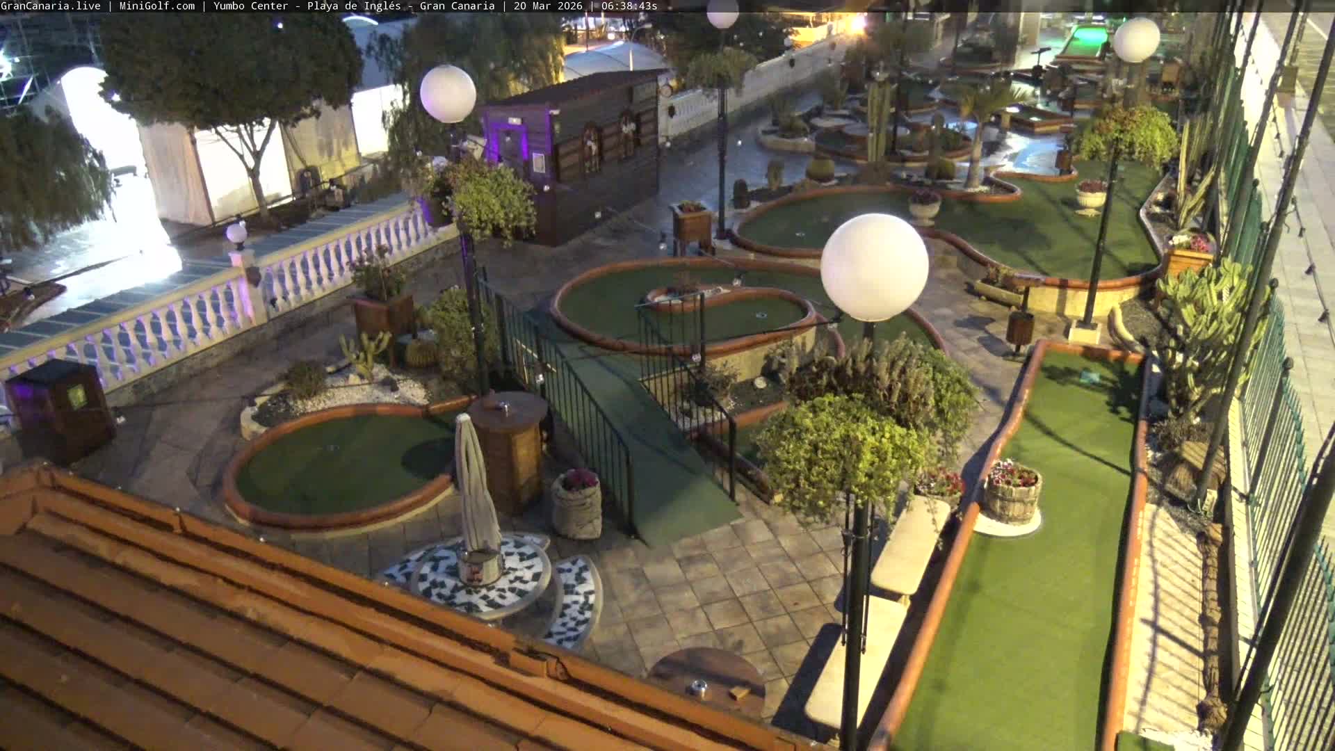 Gran Canaria, Playa del Ingles City & Yumbo Centrum Shopping Mall Live Cam - Playa del Inglés, San Bartolomé de Tirajana, Gran Canaria, Canary Islands (Canarias), Spain