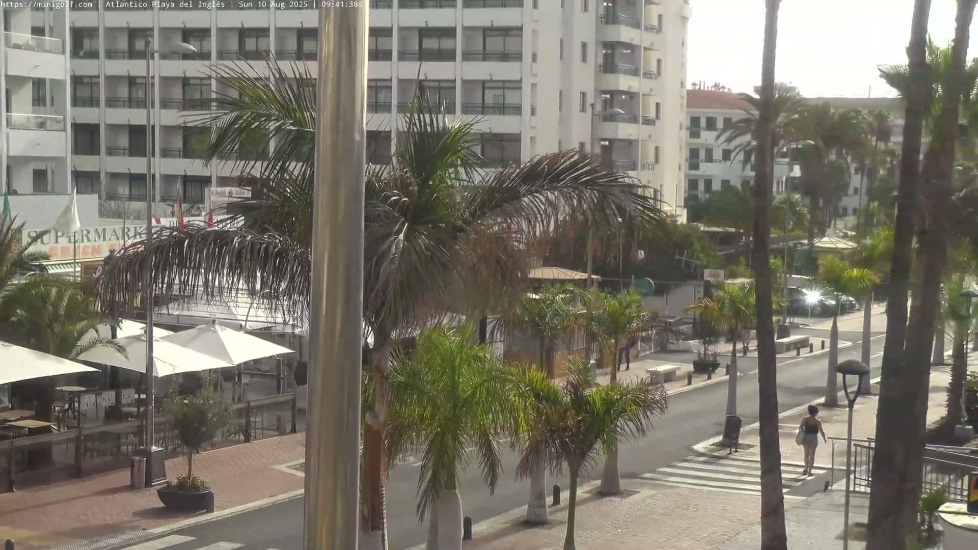 Gran Canaria, Playa del Ingles City & Atlantico Mini Golf Field Live Cam - Playa del Inglés, San Bartolomé de Tirajana, Gran Canaria, Canary Islands (Canarias), Spain