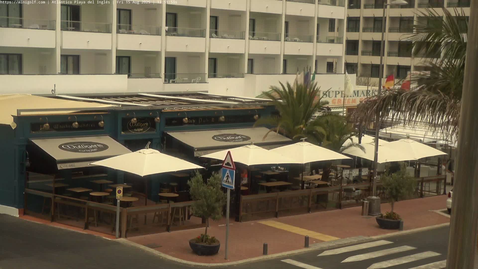 Gran Canaria, Playa del Ingles City & Atlantico Mini Golf Field Live Cam - Playa del Inglés, San Bartolomé de Tirajana, Gran Canaria, Canary Islands (Canarias), Spain