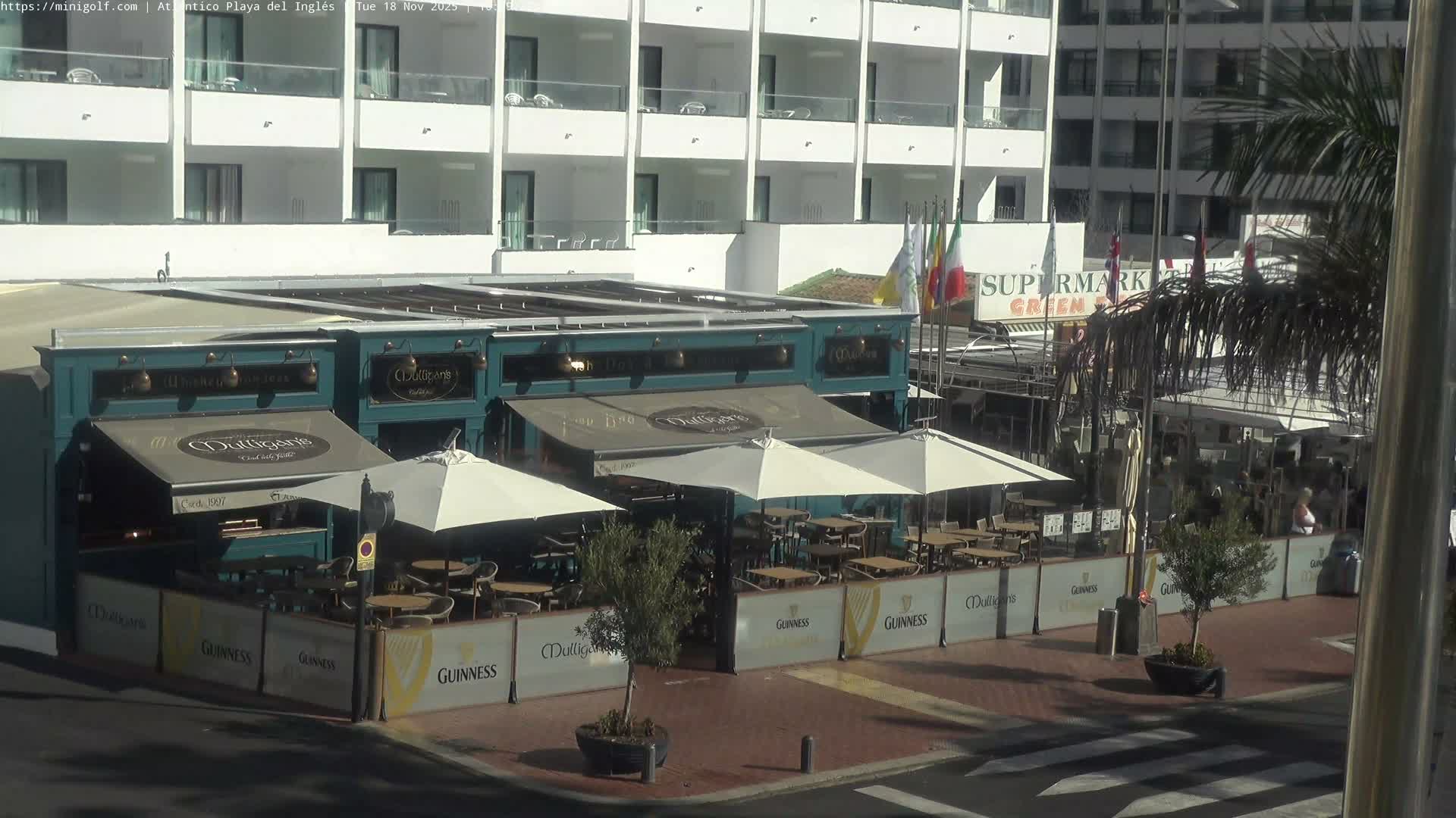 Gran Canaria, Playa del Ingles City & Atlantico Mini Golf Field Live Cam - Playa del Inglés, San Bartolomé de Tirajana, Gran Canaria, Canary Islands (Canarias), Spain