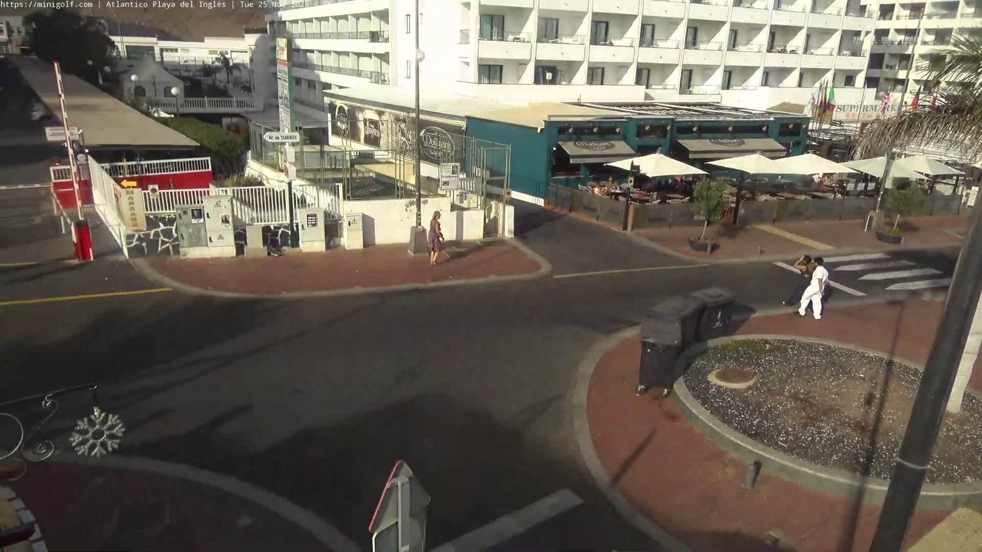 Gran Canaria, Playa del Ingles City & Atlantico Mini Golf Field Live Cam - Playa del Inglés, San Bartolomé de Tirajana, Gran Canaria, Canary Islands (Canarias), Spain