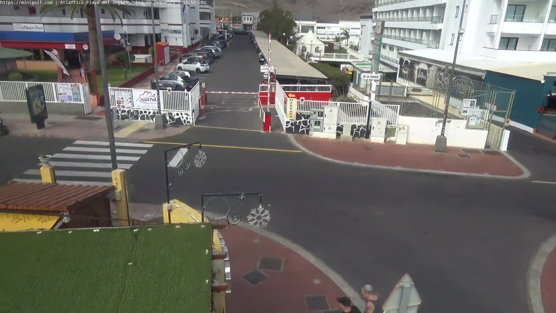 Gran Canaria, Playa del Ingles City & Atlantico Mini Golf Field Live Cam - Playa del Inglés, San Bartolomé de Tirajana, Gran Canaria, Canary Islands (Canarias), Spain