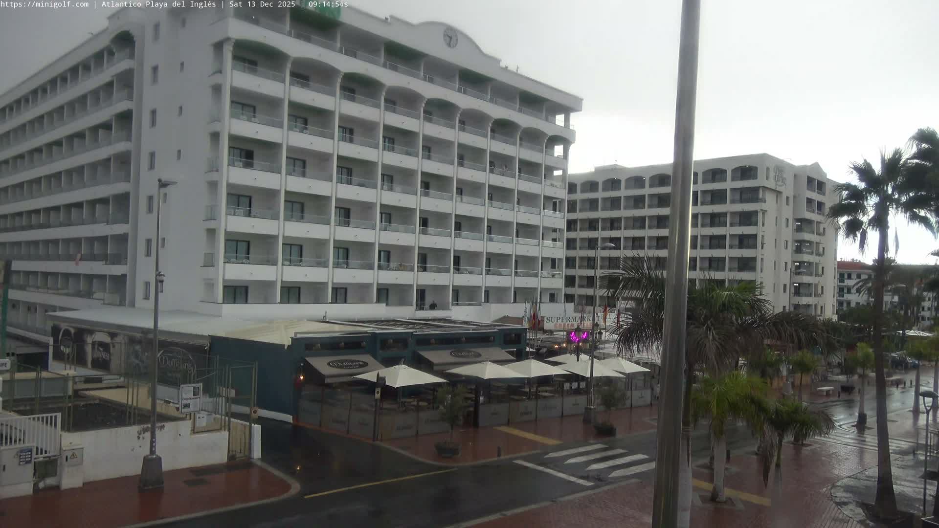 Gran Canaria, Playa del Ingles City & Atlantico Mini Golf Field Live Cam - Playa del Inglés, San Bartolomé de Tirajana, Gran Canaria, Canary Islands (Canarias), Spain