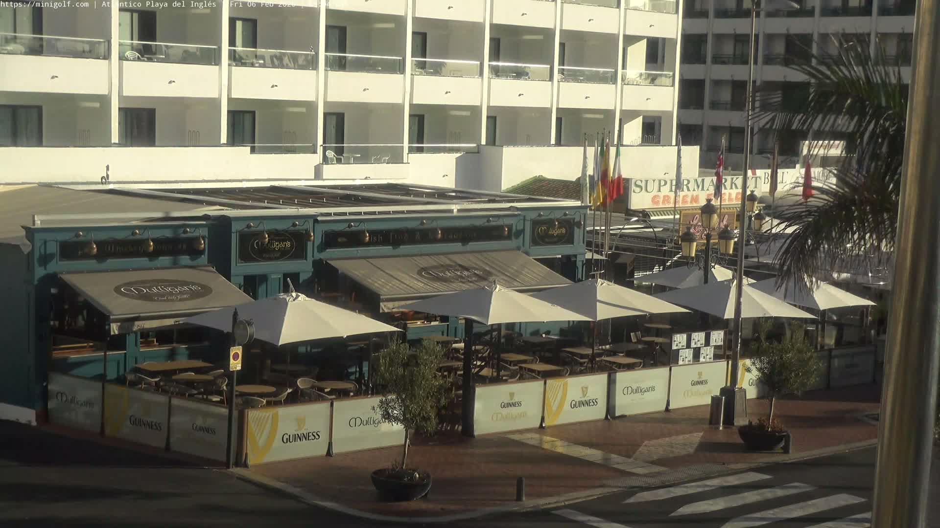 Gran Canaria, Playa del Ingles City & Atlantico Mini Golf Field Live Cam - Playa del Inglés, San Bartolomé de Tirajana, Gran Canaria, Canary Islands (Canarias), Spain