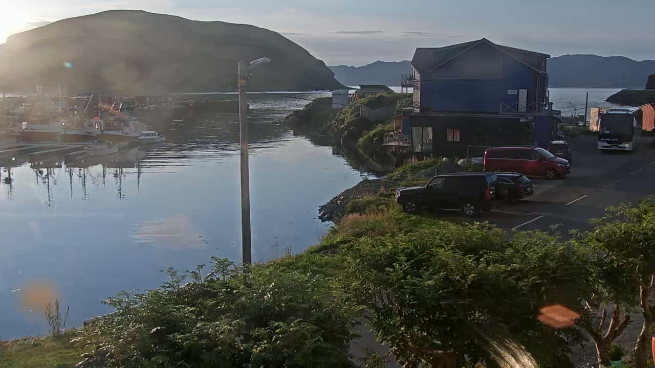 Kamøyvær (Kamoyvaer) Village & Nordkapp Havfiske (North Cape Sea Fishing Marina) Live Cam - Nordkapp, Vest-Finnmark, Finnmark, North Norway, Norway