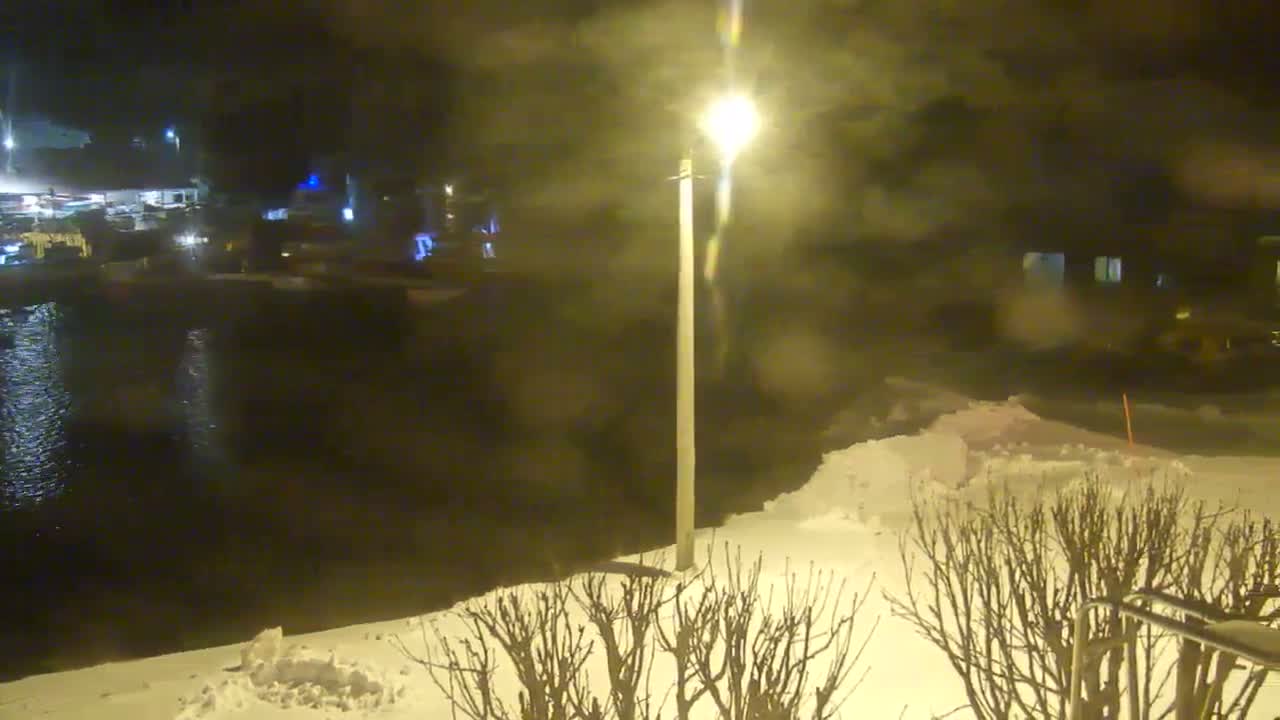 Kamøyvær (Kamoyvaer) Village & Nordkapp Havfiske (North Cape Sea Fishing Marina) Live Cam - Nordkapp, Vest-Finnmark, Finnmark, North Norway, Norway