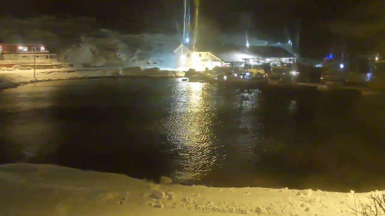 Kamøyvær (Kamoyvaer) Village & Nordkapp Havfiske (North Cape Sea Fishing Marina) Live Cam - Nordkapp, Vest-Finnmark, Finnmark, North Norway, Norway