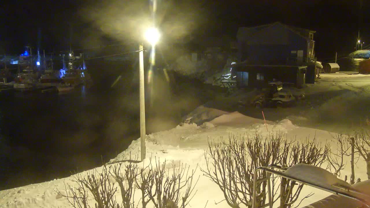 Kamøyvær (Kamoyvaer) Village & Nordkapp Havfiske (North Cape Sea Fishing Marina) Live Cam - Nordkapp, Vest-Finnmark, Finnmark, North Norway, Norway
