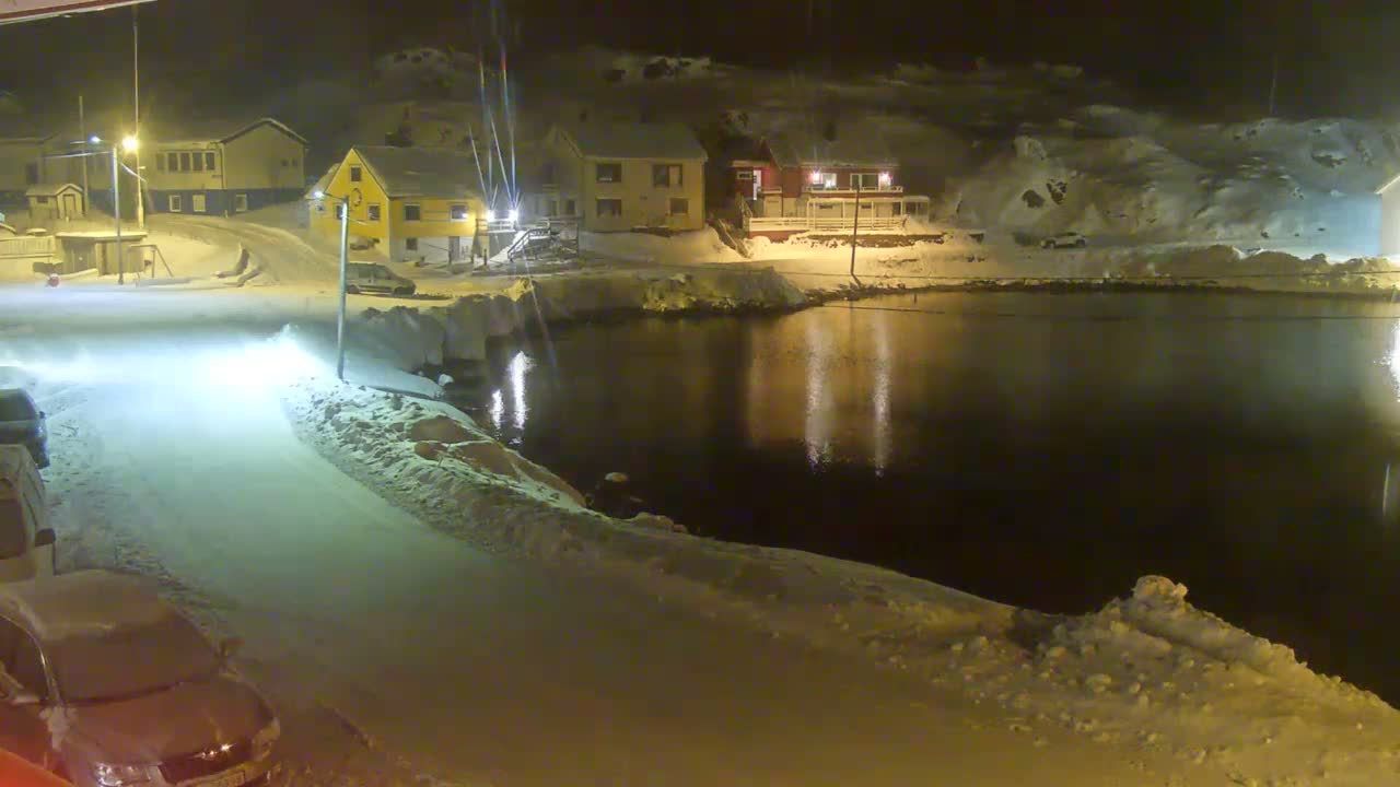 Kamøyvær (Kamoyvaer) Village & Nordkapp Havfiske (North Cape Sea Fishing Marina) Live Cam - Nordkapp, Vest-Finnmark, Finnmark, North Norway, Norway