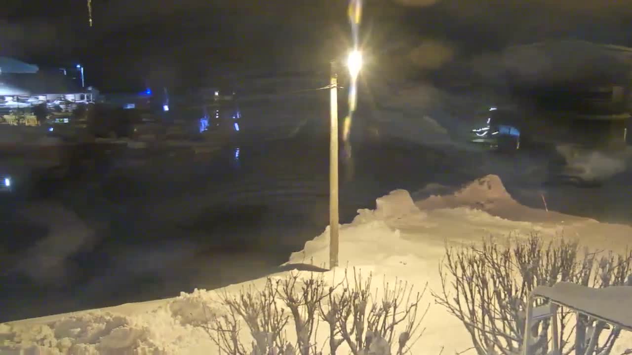 Kamøyvær (Kamoyvaer) Village & Nordkapp Havfiske (North Cape Sea Fishing Marina) Live Cam - Nordkapp, Vest-Finnmark, Finnmark, North Norway, Norway