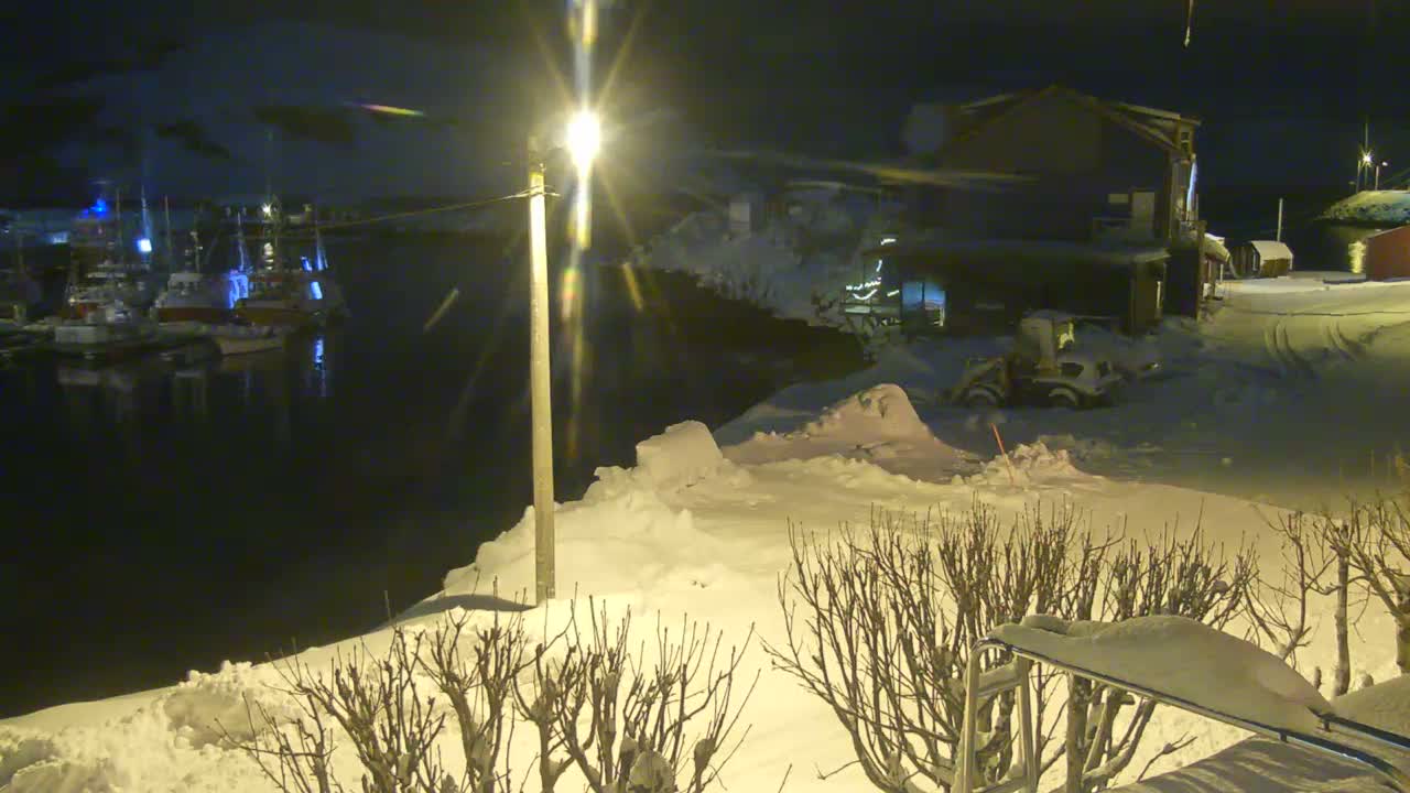 Kamøyvær (Kamoyvaer) Village & Nordkapp Havfiske (North Cape Sea Fishing Marina) Live Cam - Nordkapp, Vest-Finnmark, Finnmark, North Norway, Norway