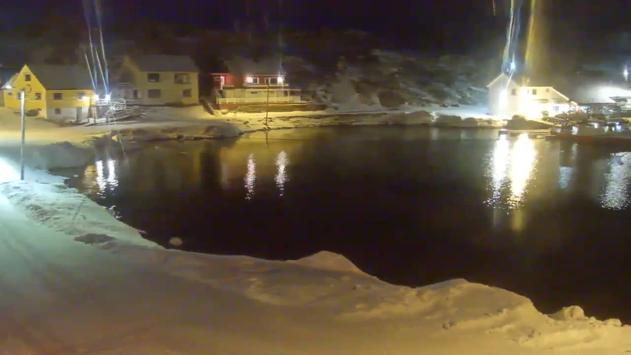 Kamøyvær (Kamoyvaer) Village & Nordkapp Havfiske (North Cape Sea Fishing Marina) Live Cam - Nordkapp, Vest-Finnmark, Finnmark, North Norway, Norway