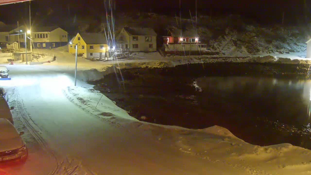 Kamøyvær (Kamoyvaer) Village & Nordkapp Havfiske (North Cape Sea Fishing Marina) Live Cam - Nordkapp, Vest-Finnmark, Finnmark, North Norway, Norway
