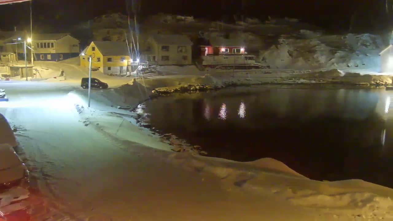 Kamøyvær (Kamoyvaer) Village & Nordkapp Havfiske (North Cape Sea Fishing Marina) Live Cam - Nordkapp, Vest-Finnmark, Finnmark, North Norway, Norway
