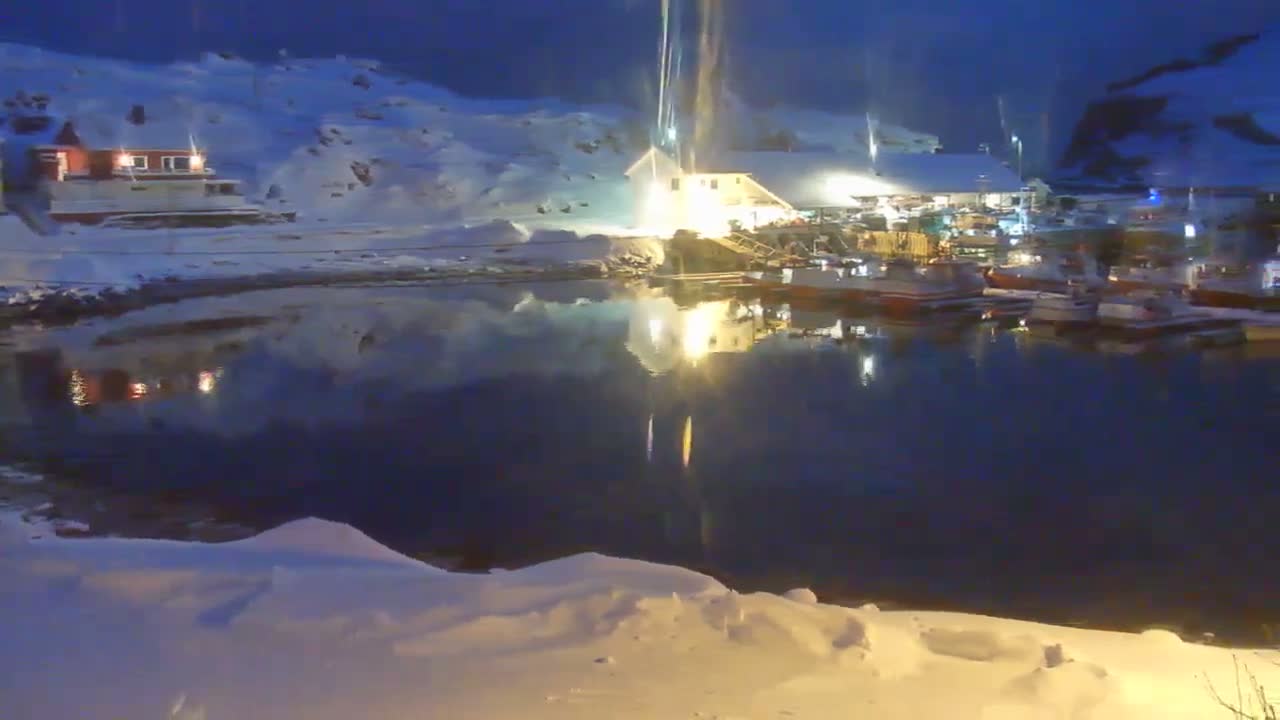 Kamøyvær (Kamoyvaer) Village & Nordkapp Havfiske (North Cape Sea Fishing Marina) Live Cam - Nordkapp, Vest-Finnmark, Finnmark, North Norway, Norway