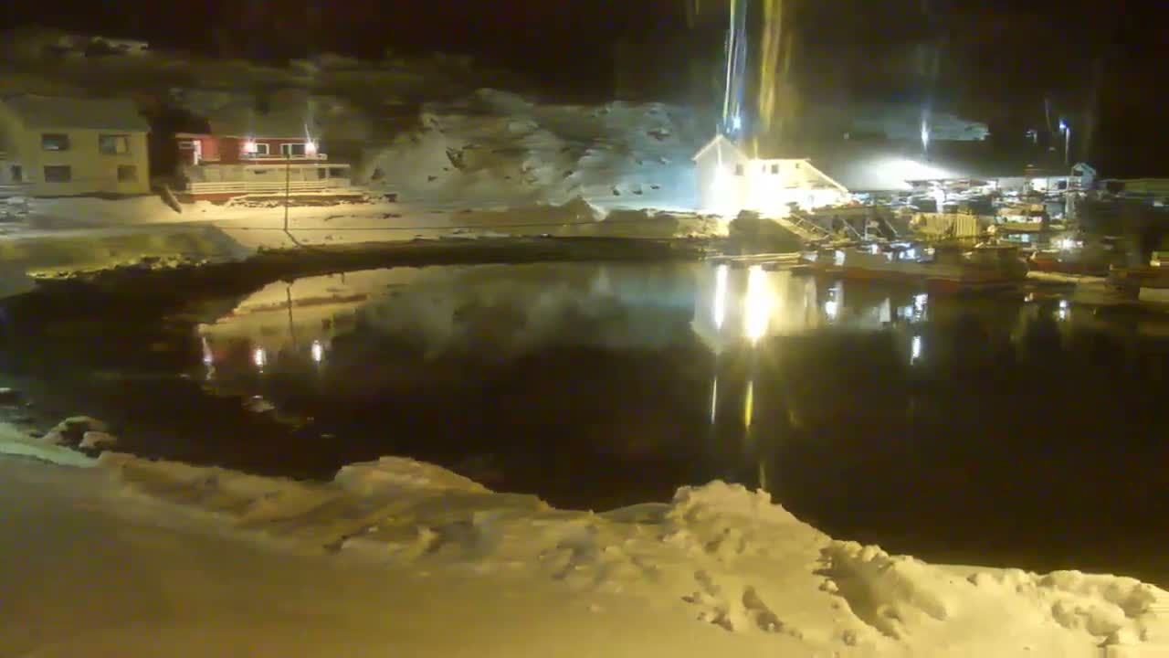 Kamøyvær (Kamoyvaer) Village & Nordkapp Havfiske (North Cape Sea Fishing Marina) Live Cam - Nordkapp, Vest-Finnmark, Finnmark, North Norway, Norway