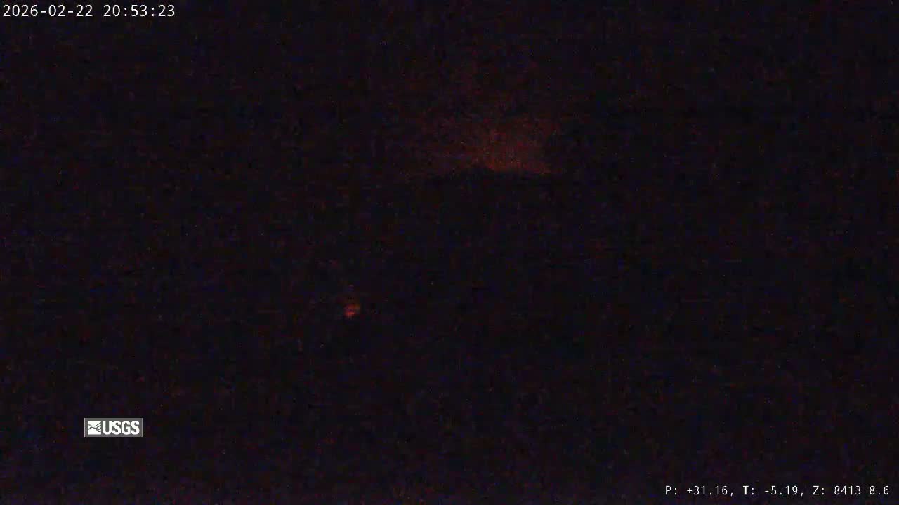 Hawaii , Kilauea Volcano, West Halemaʻumaʻu Crater  Live Cam - Volcano, Big Island, Hawaii, USA