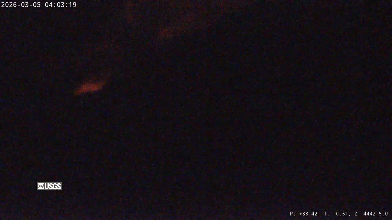 Hawaii , Kilauea Volcano, West Halemaʻumaʻu Crater  Live Cam - Volcano, Big Island, Hawaii, USA